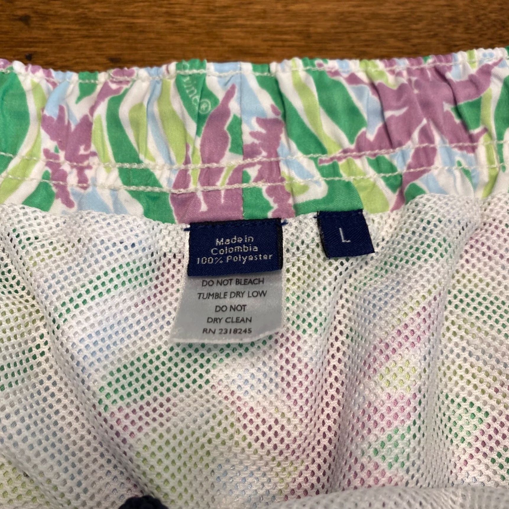 Vineyard Vines Vineyard Vines Swim Trunks Mens Large Floral Palm Trees Lined Beach Shorts Bottom Multicolor Beach Mens L Size US 33 - 3 Thumbnail