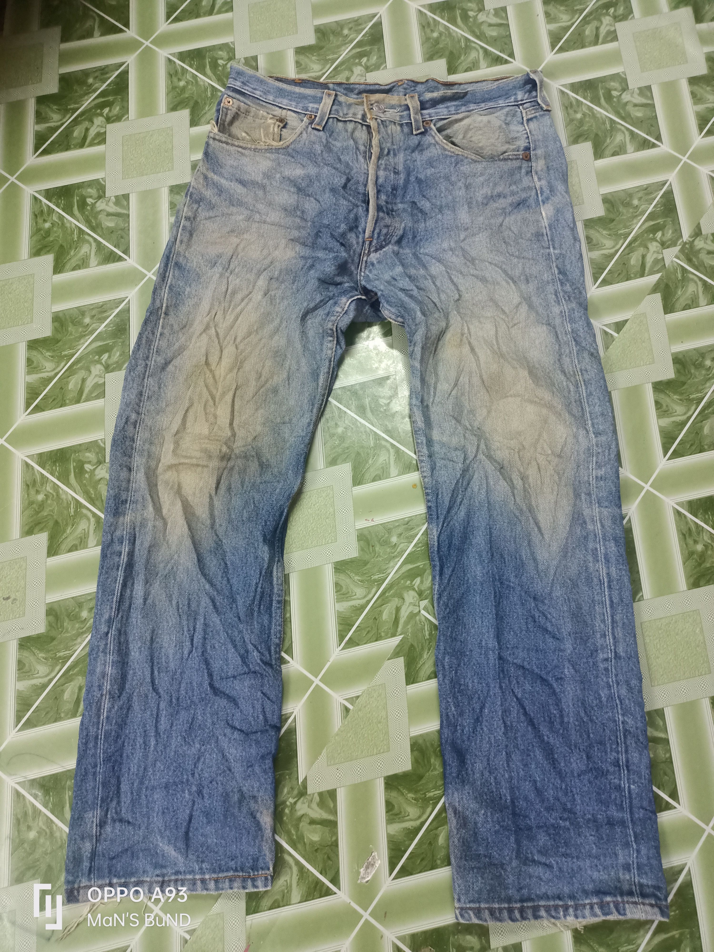 Distressed VINTAGE Levi's 501XX 90s