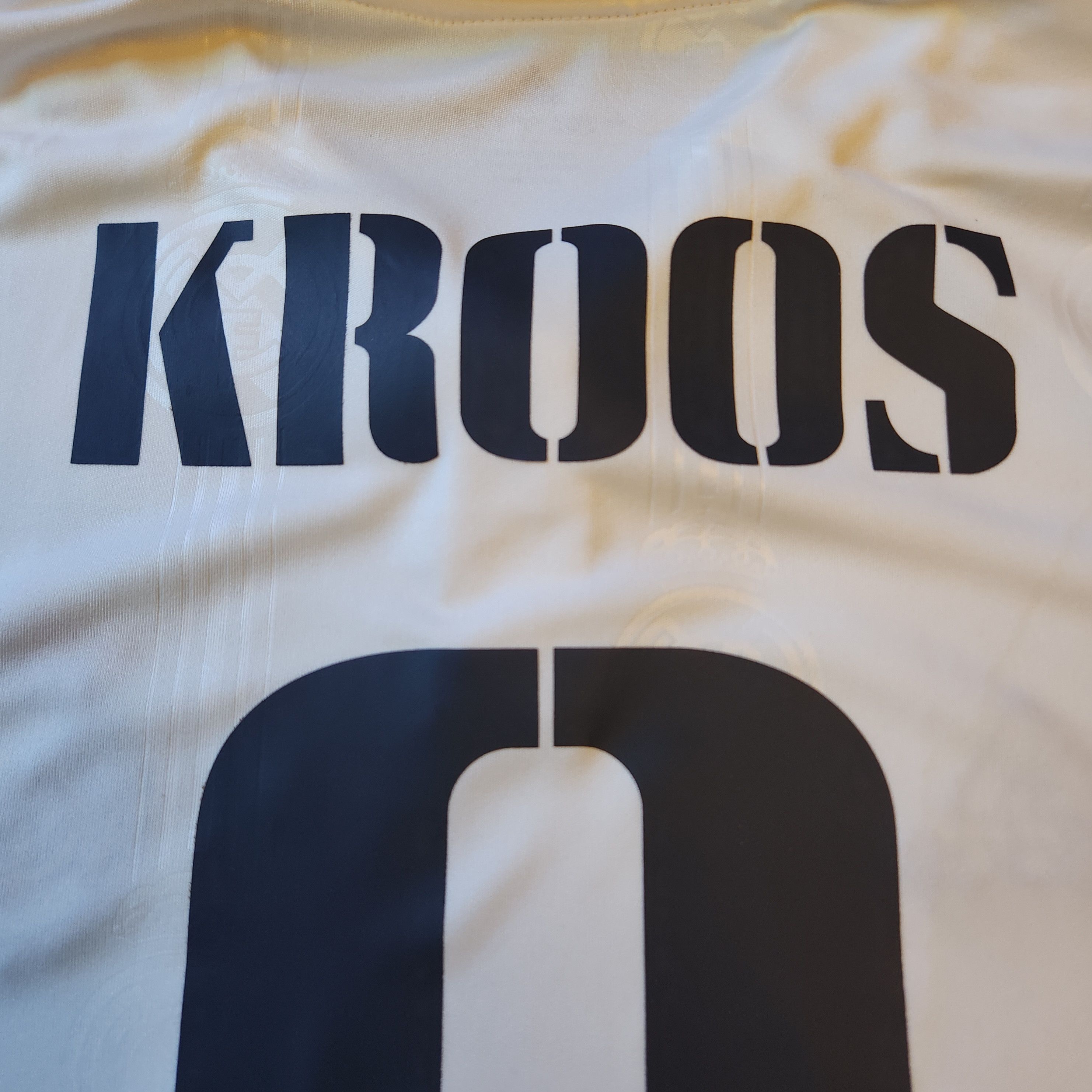 Adidas Authentic Real Madrid KROOS 2022-2023 Super Cup Home Jersey Size US M / EU 48-50 / 2 - 6 Thumbnail
