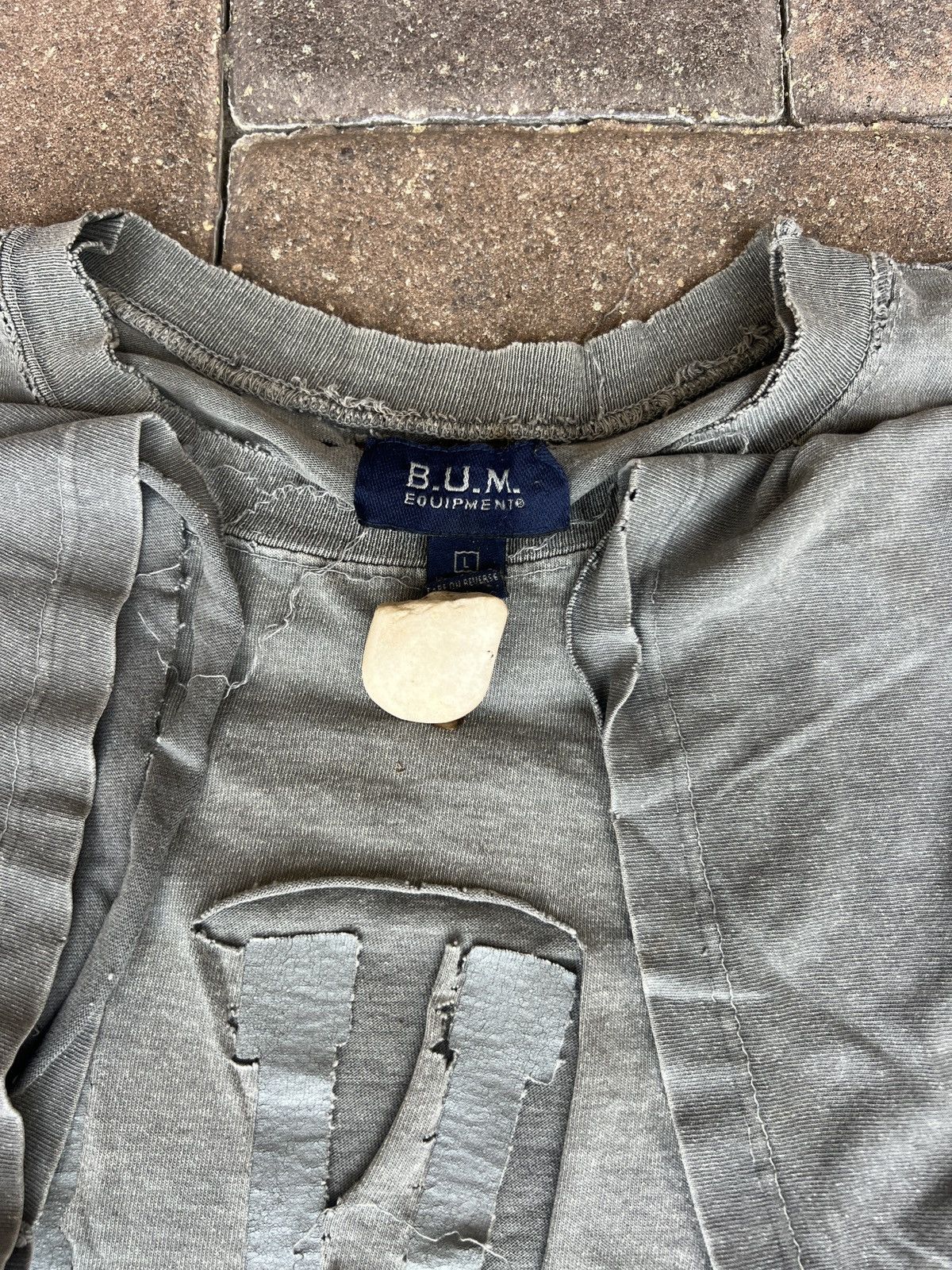 Other Vintage 90s Thrashed Bum Equipment Tee (L 22x26.5) Size US L / EU 52-54 / 3 - 5 Thumbnail