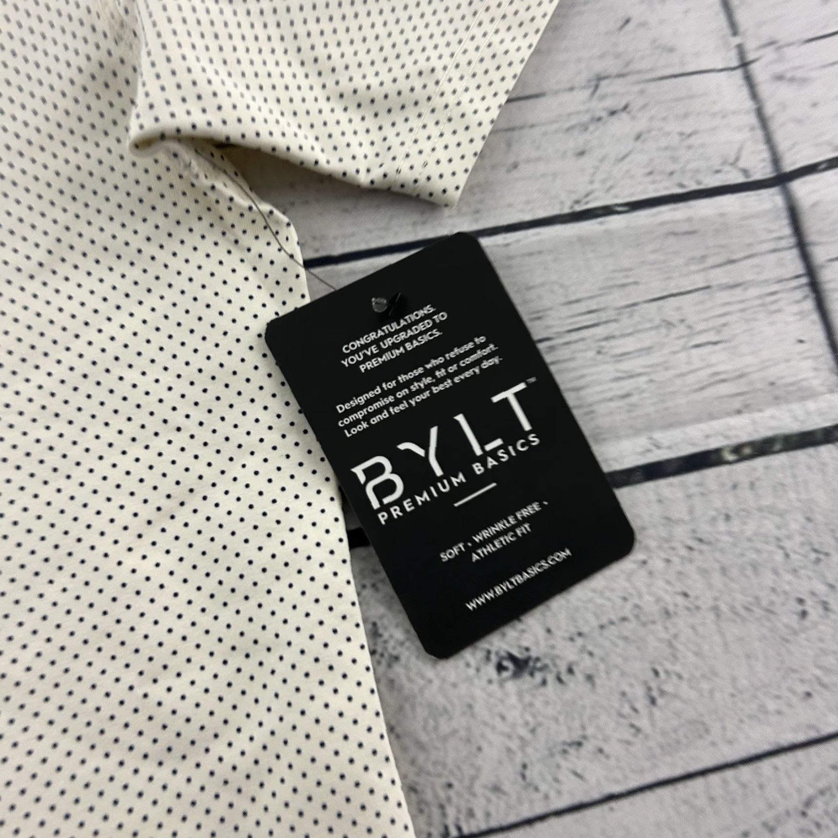 Vintage NEW BYLT Drop Cut Lux Short Sleeve Athletic Fit Polka Dot Shirt Men Large Ivory Mens Size US L / EU 52-54 / 3 - 2 Thumbnail