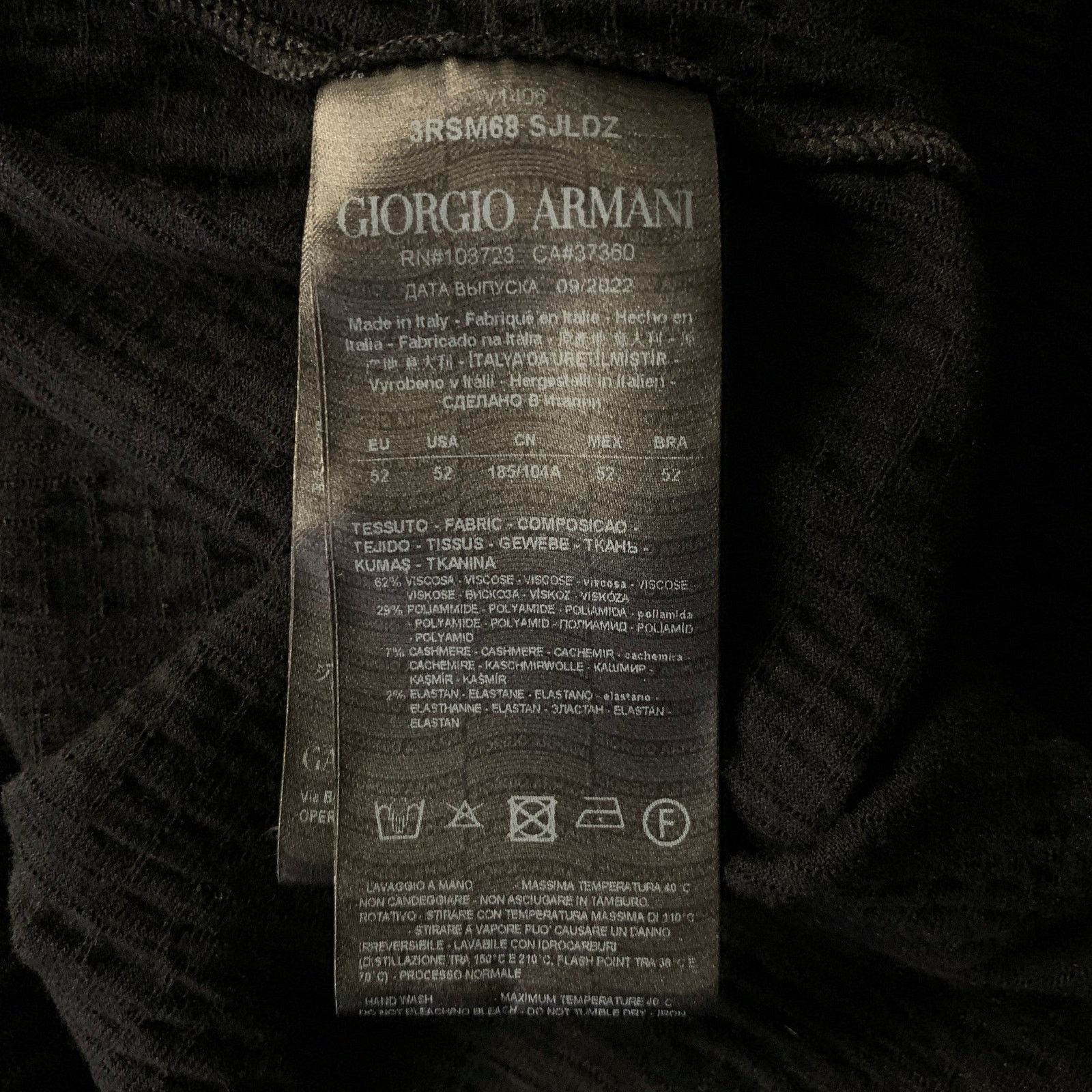 Giorgio Armani GIORGIO ARMANI Size XL Black Jacquard Viscose Blend T-shirt Size US L / EU 52-54 / 3 - 6 Thumbnail