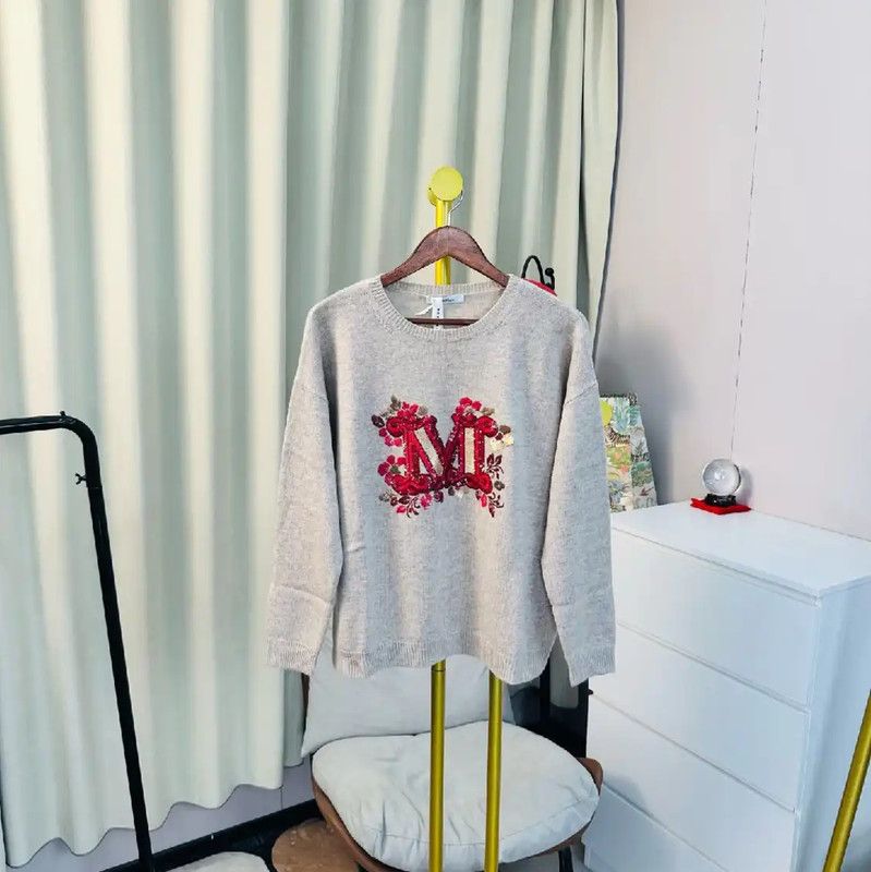 Max Mara MaxMara Gray Wool Sweater with Floral Embroidery 0089 Size L / US 10 / IT 46 - 1 Thumbnail
