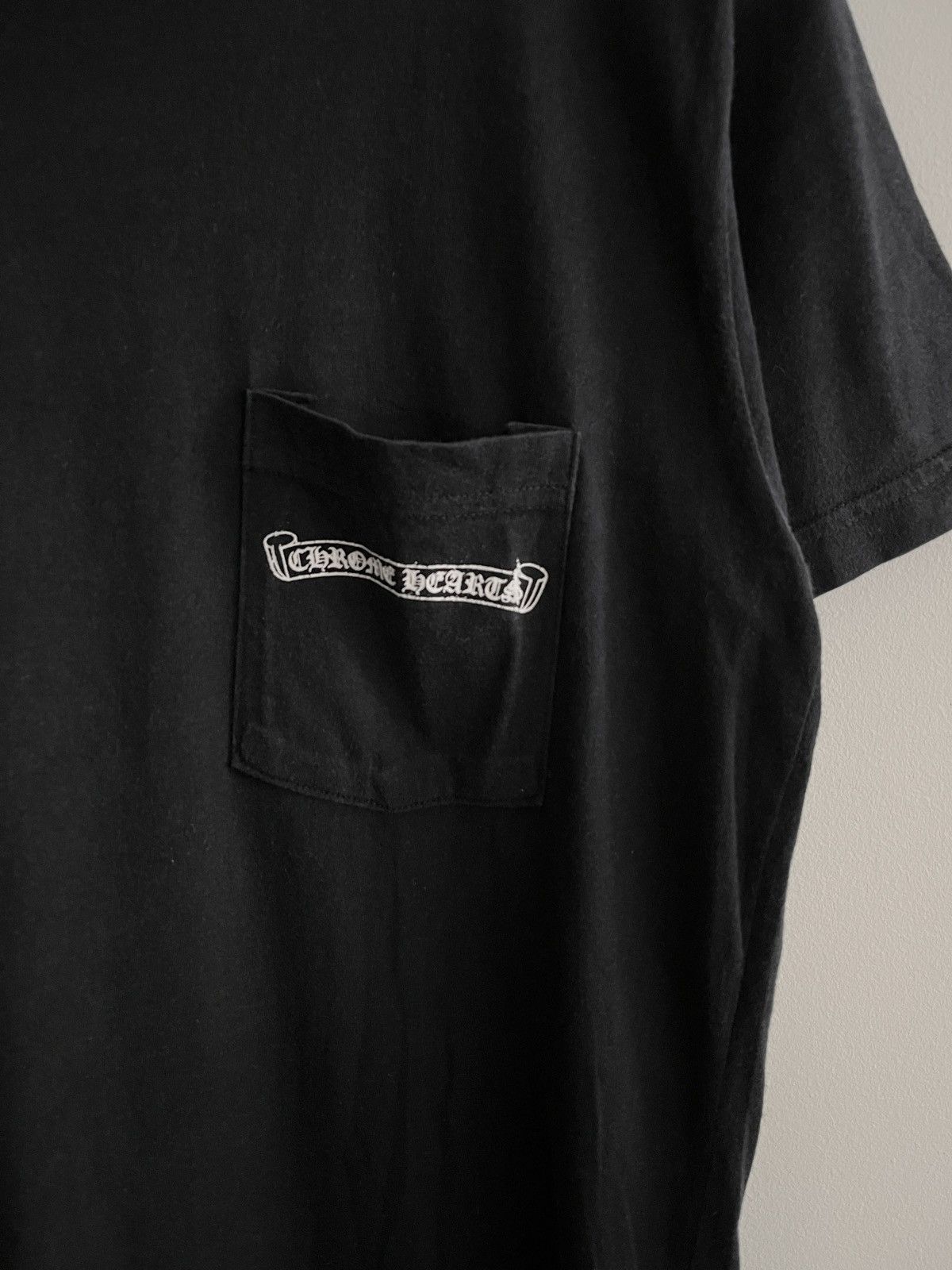 Chrome Hearts STEAL! 2010s Chrome Hearts Half Heart Crosses Pocket Tee Size US M / EU 48-50 / 2 - 5 Thumbnail
