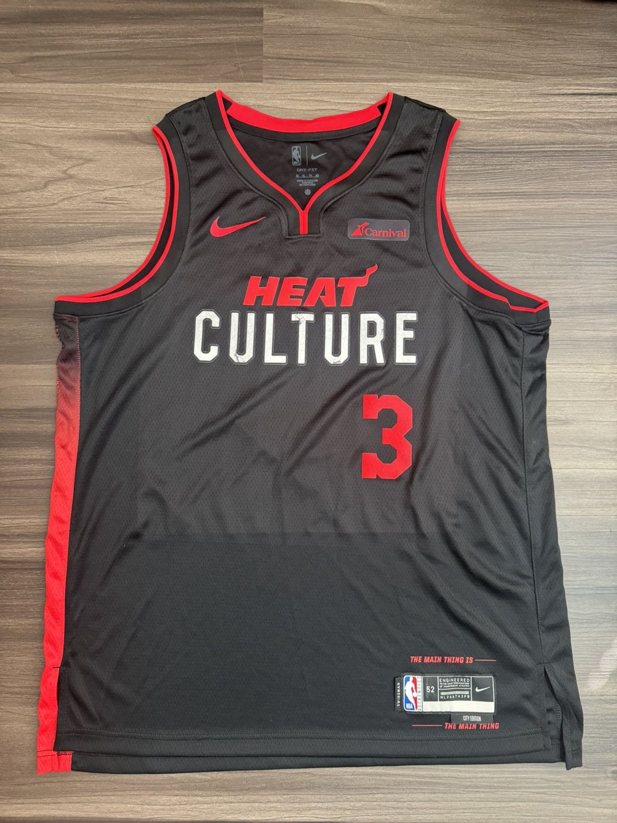 Nike Miami Heat Dwayne Wade #3 NBA 2023/24 City Edition Jersey Size US XL / EU 56 / 4 - 1 Thumbnail