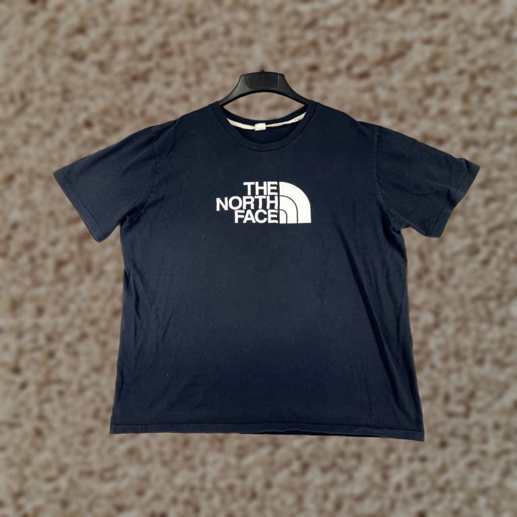 The North Face The North Face Shirt Men Large Black Short Sleeve Crew Neck Cotton Logo T-Shirt Mens Regular Casual Size US L / EU 52-54 / 3 - 1 Thumbnail