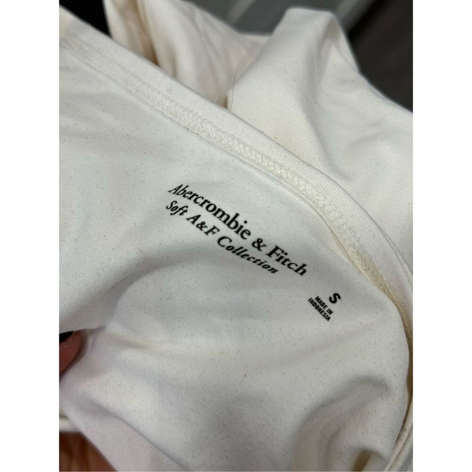 Abercrombie & Fitch A&F White Long Sleeve Keyhole Bodysuit | Sz S, NWT Size S / US 4 / IT 40 - 5 Thumbnail