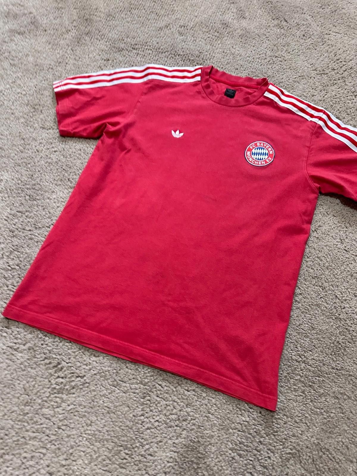 Adidas Vintage Adidas Bayern Munich 2007 Red Tee Sz M Size US M / EU 48-50 / 2 - 2 Thumbnail