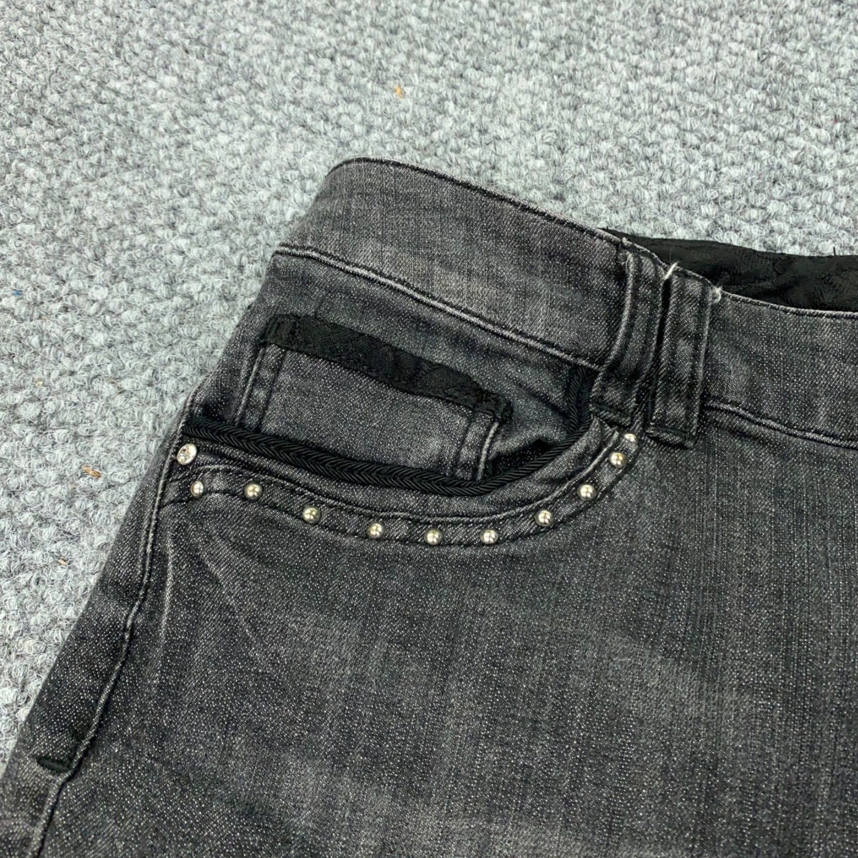 White House Black Market White House Black Market Womens Jeans Slim Straight 10 Regular Black Denim 31in Inseam Stretch 90s? Size 33" - 4 Thumbnail