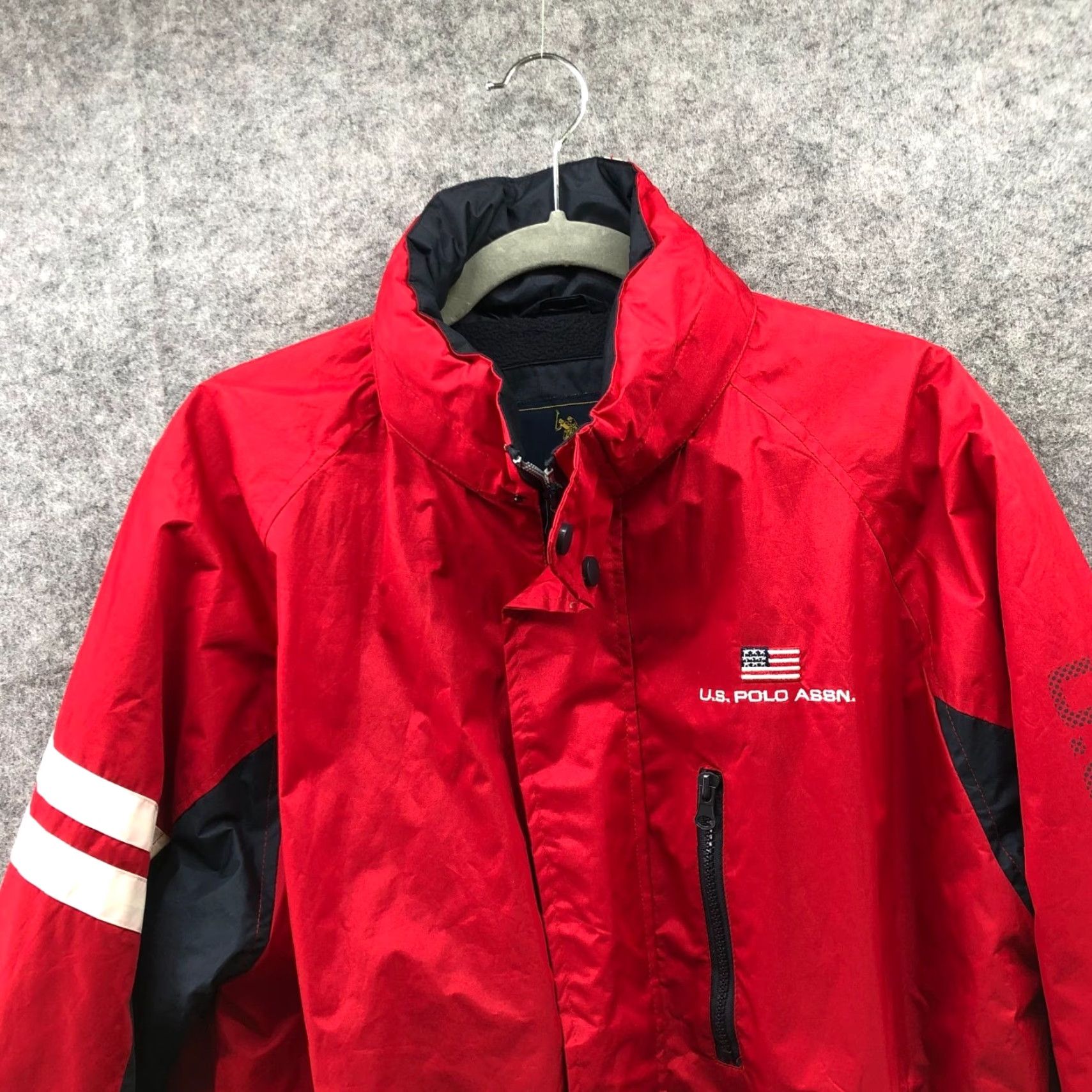 Vintage US Polo Assn Windbreaker Jacket Mens M Red Navy Hidden Hood Zip Fleece Lined Size US M / EU 48-50 / 2 - 7 Thumbnail