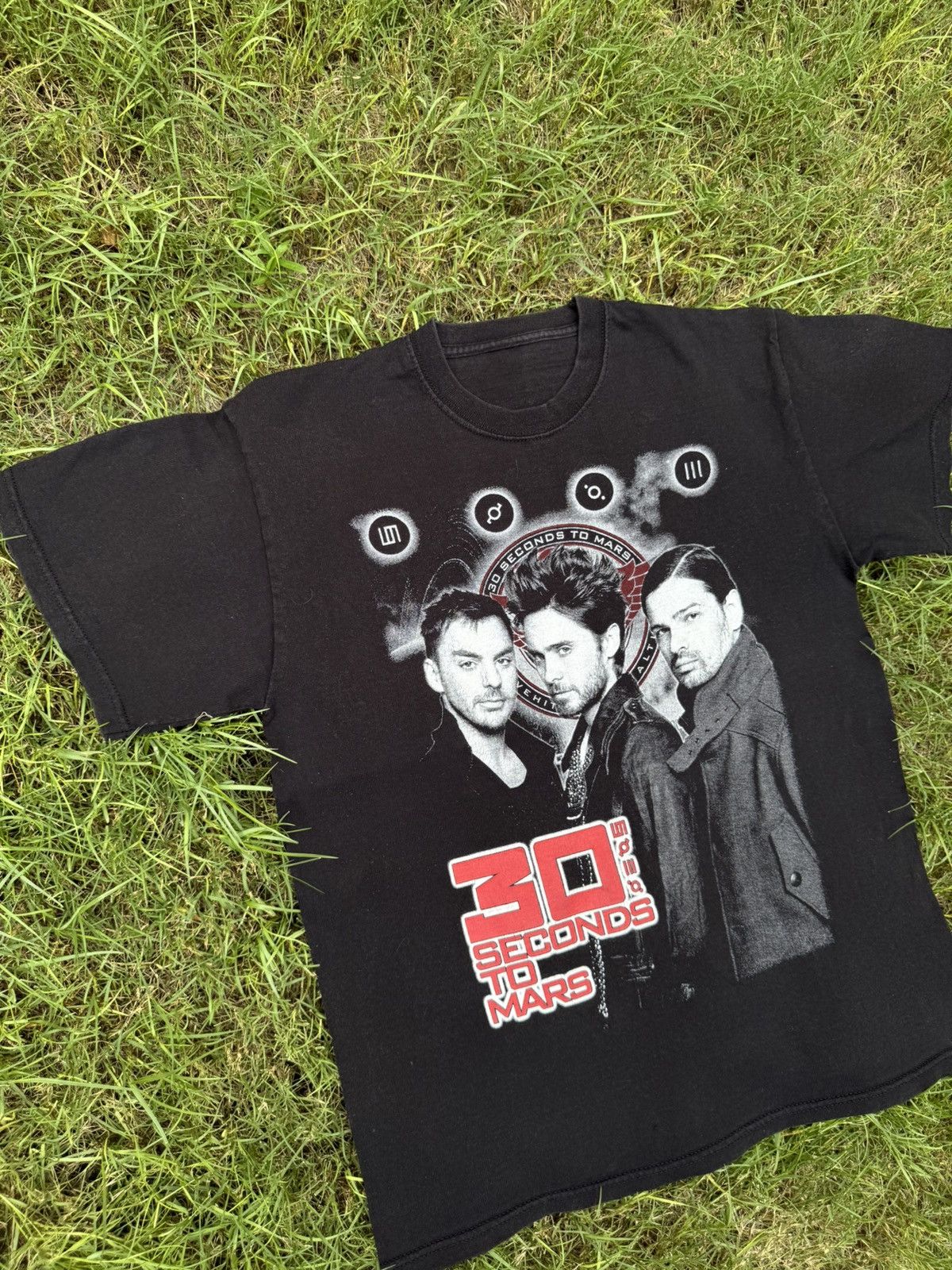 Vintage Vintage 30 Seconds To Mars Tee T-shirt Size US M / EU 48-50 / 2 - 4 Thumbnail