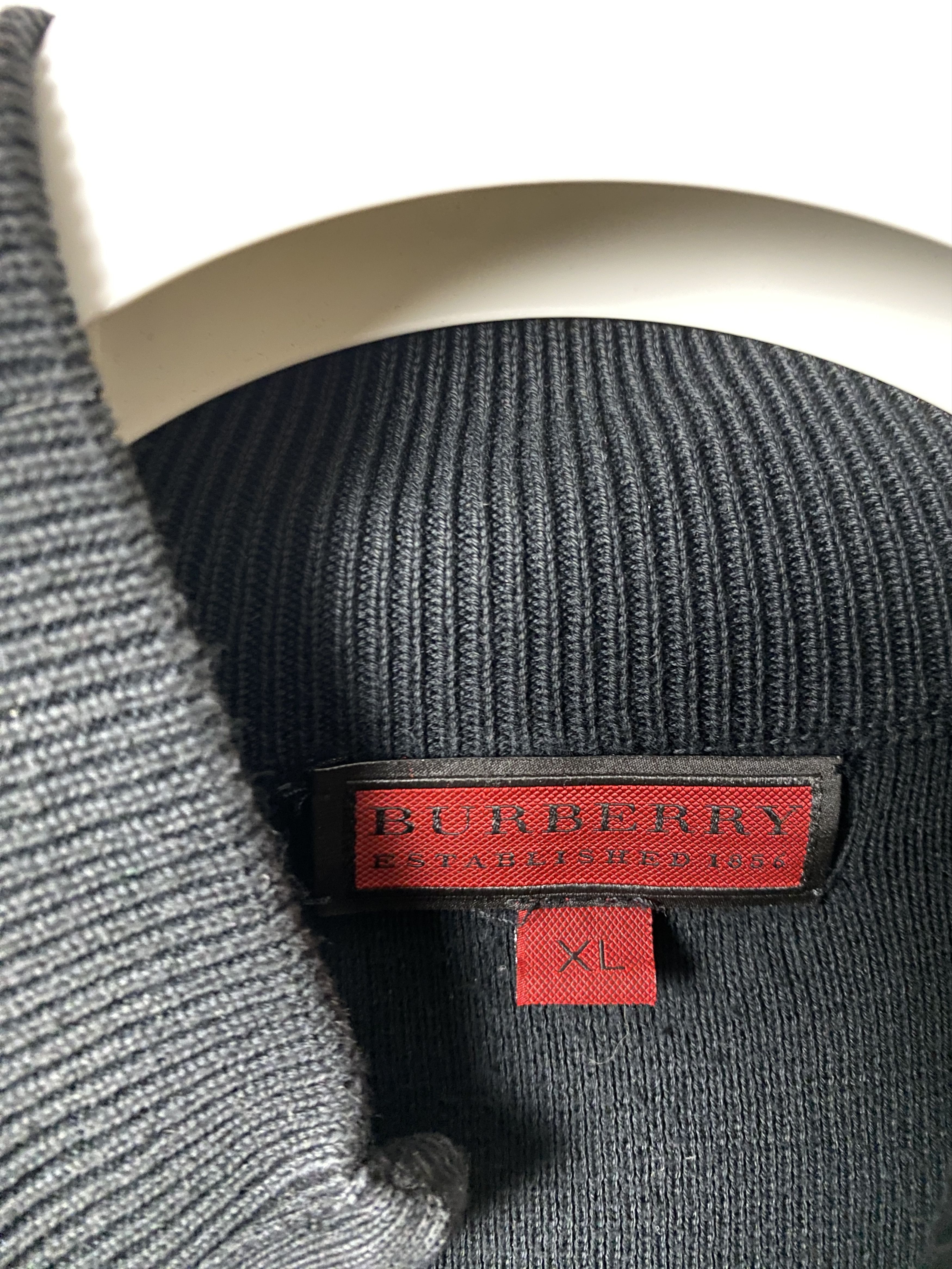 Burberry Burberry big logo zip-up sweatshirt Size US XL / EU 56 / 4 - 3 Thumbnail