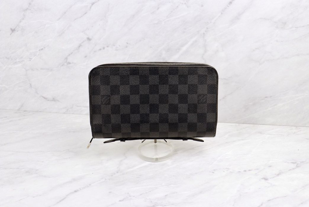 LOUIS VUITTON Damier Graphite XL Zippy Organizer Wallet