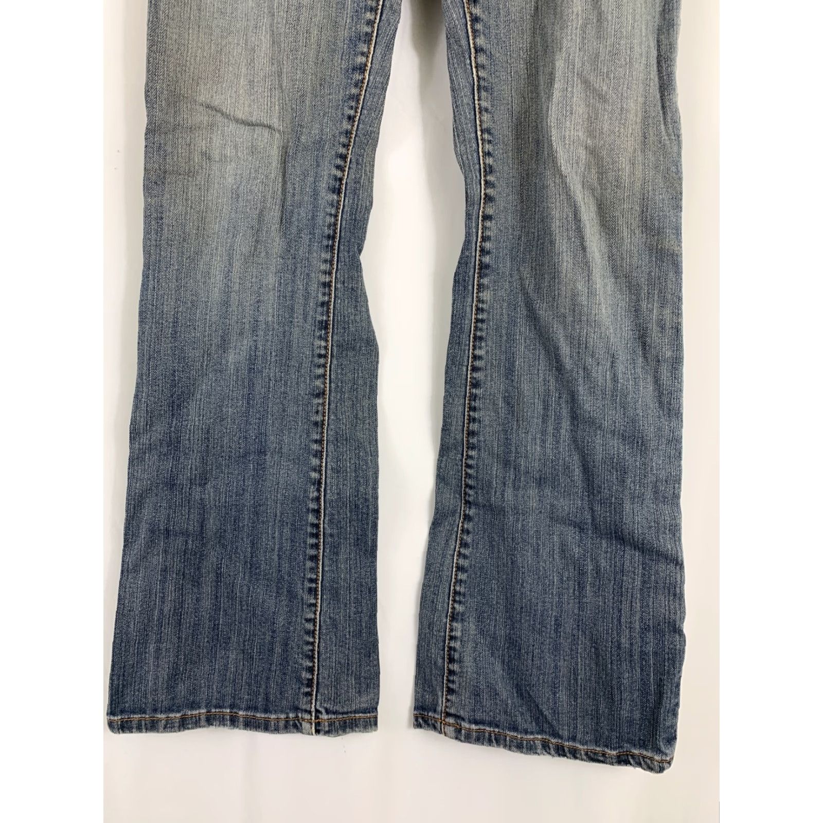 Vintage Seven7 Womens Size 30 Light Wash Flare Low Rise Jeans 33 Inseam Denim Blue Shirts? Size 30" / US 8 / IT 44 - 2 Thumbnail
