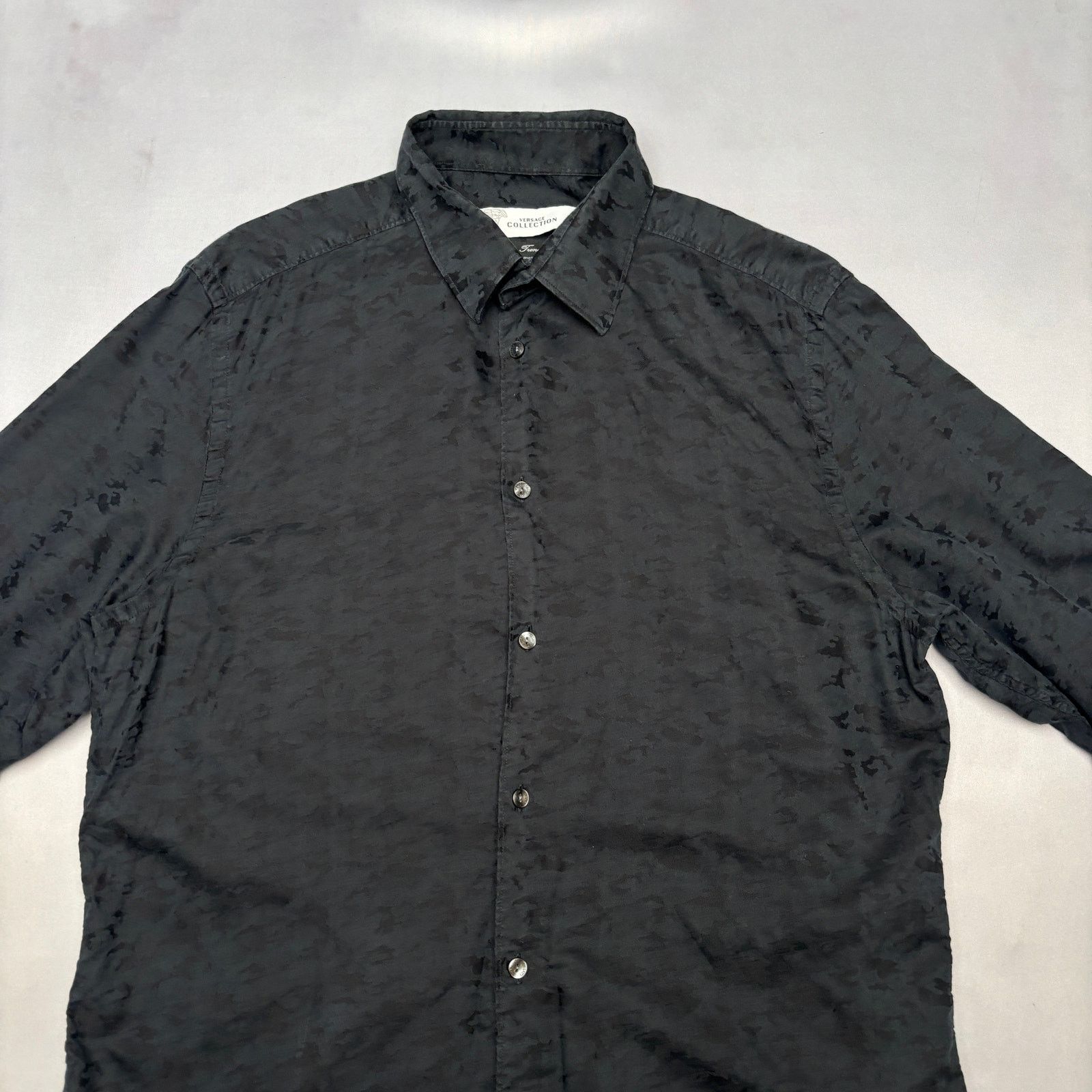 Versace VTG Versace Collection Black Jacquard Button Up Shirt 43/17 Size US L / EU 52-54 / 3 - 2 Thumbnail