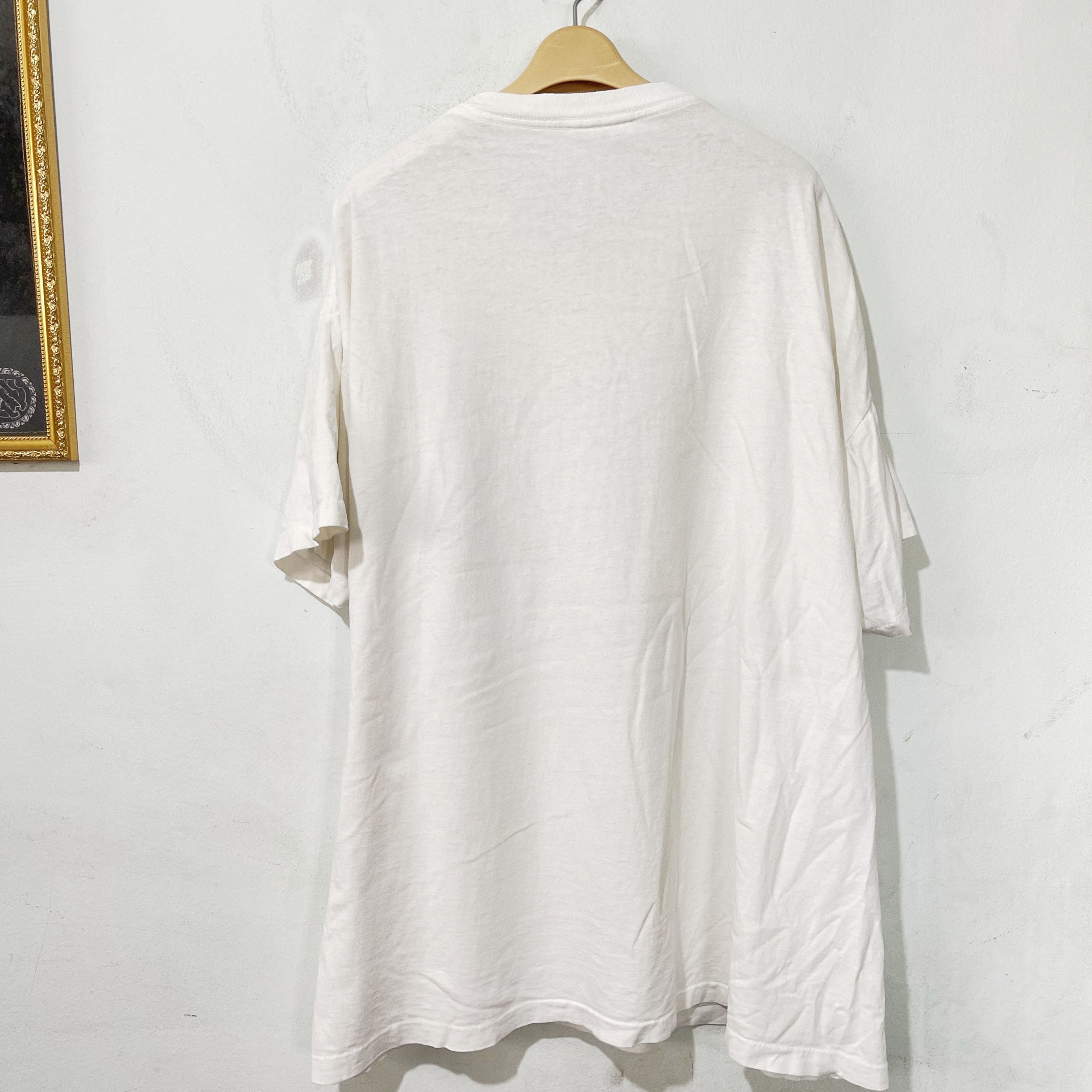 Vintage Vintage 90s Chameleon T-Shirt Size US XL / EU 56 / 4 - 4 Thumbnail