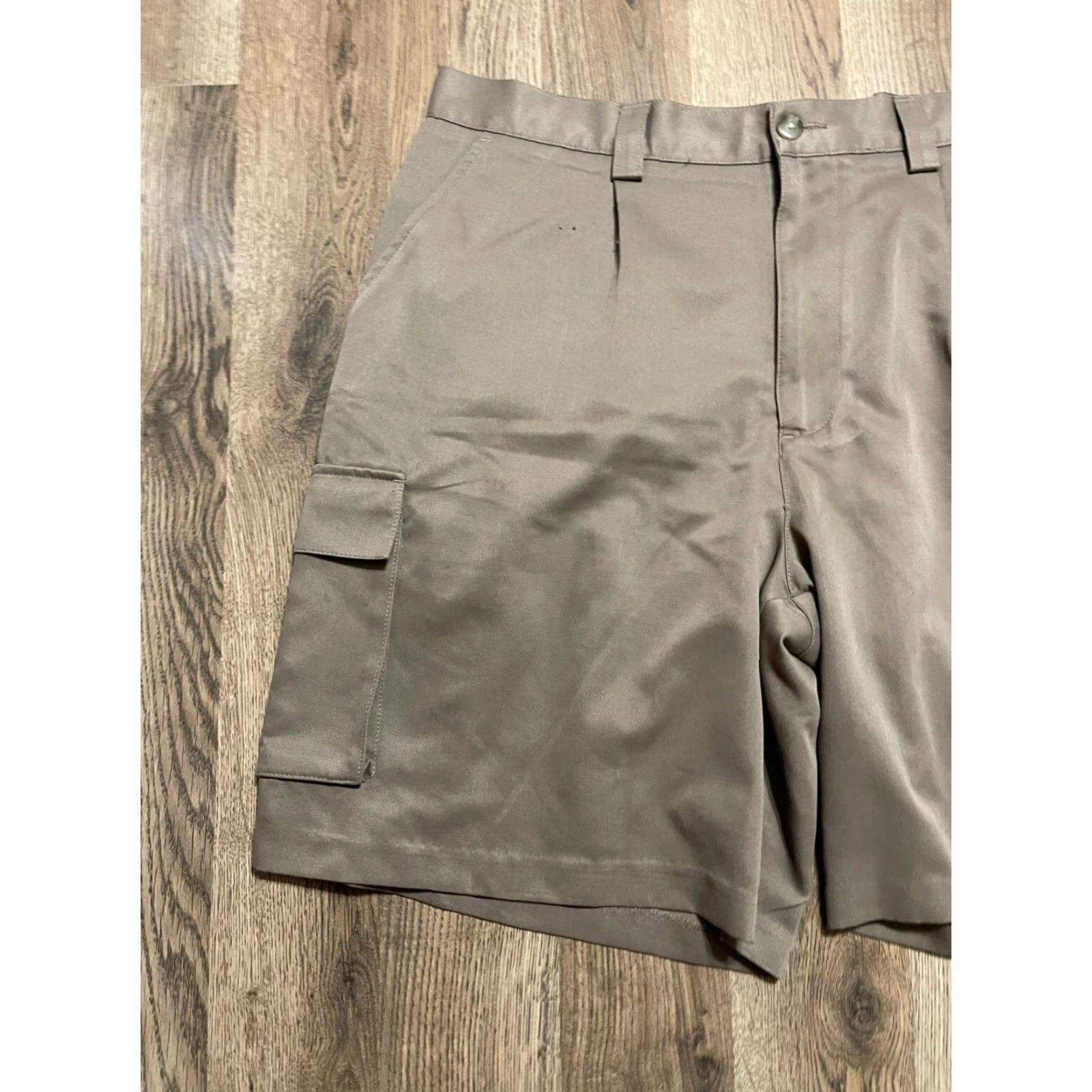 Croft & Barrow Croft & Barrow Shorts Mens Size 38 Brown Cargo Shorts Multi Pockets Size US 38 / EU 54 - 3 Thumbnail