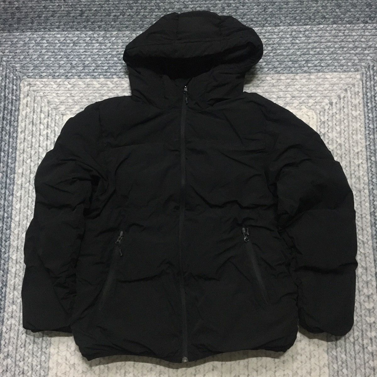 image of Global Work x Uniqlo Gu Black Puffer Jacket, Men's (Size Large)