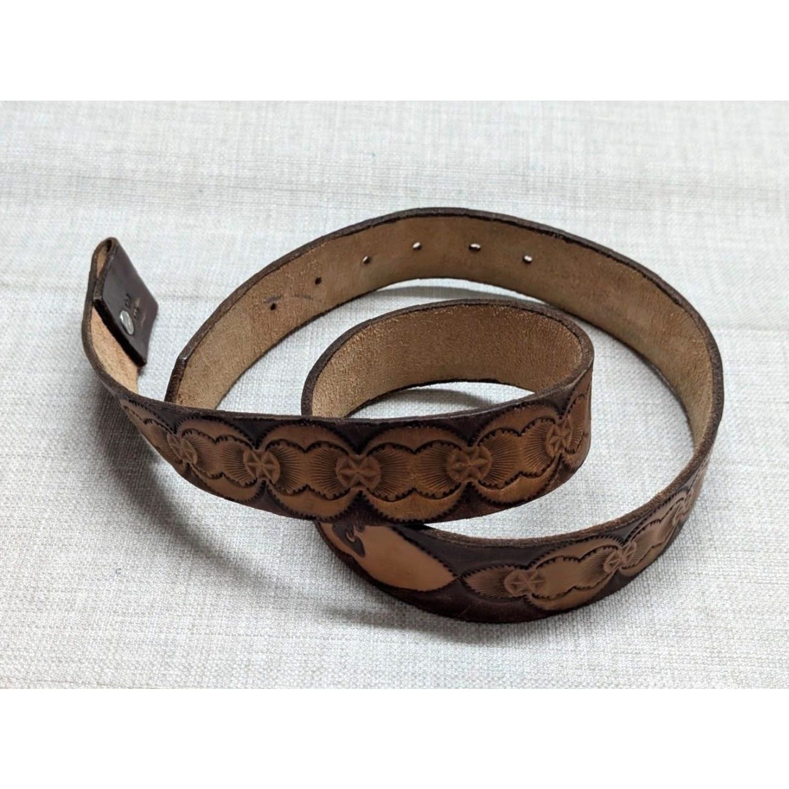 Vintage VINTAGE LeCLAIRE WESTERN Belt 36 Leather Brown Geometric Handcrafted Tooled Buckle Mens Adult 36 Brown Leather Full Grain 1-1/2" Western Belt Mens Size 36 - 7 Thumbnail
