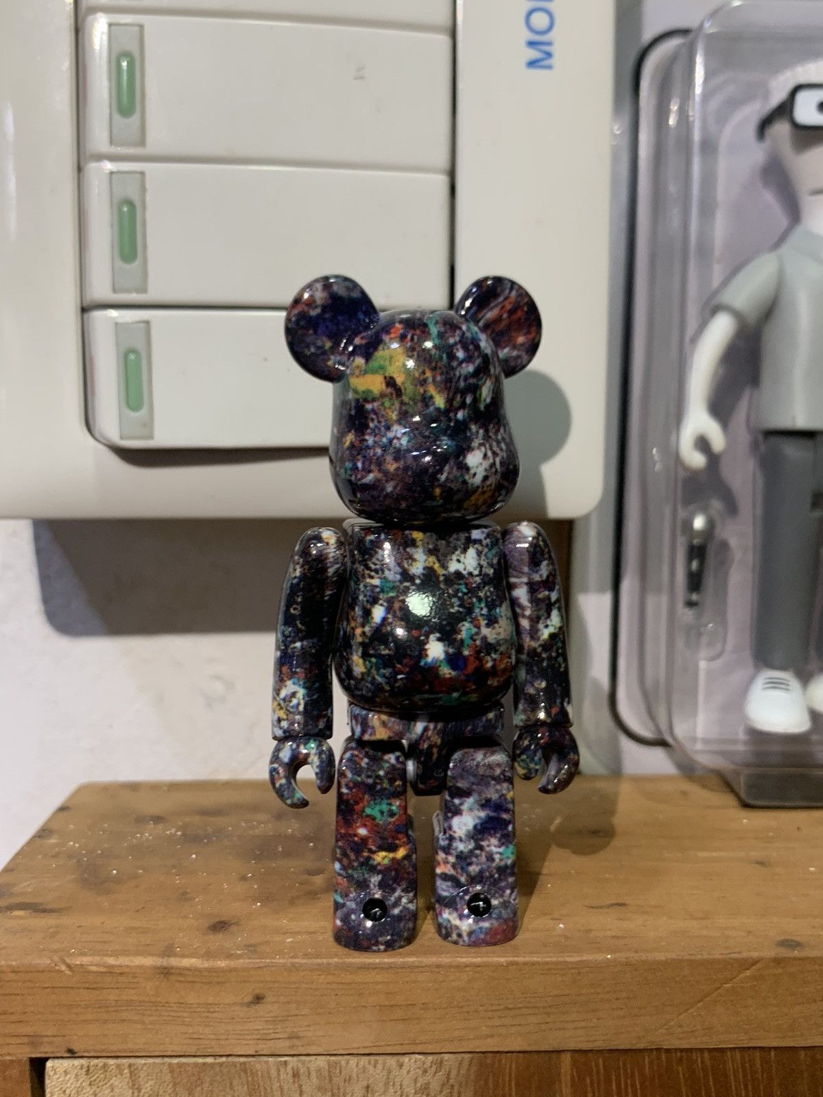 Medicom Toy BEARBRICK X JACKSON POLLOCK “Studio” ©️Pollock-Krasner House Size ONE SIZE - 1 Thumbnail