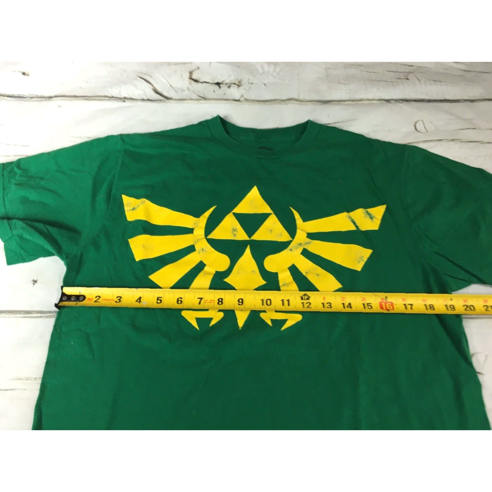 Nintendo VINTAGE Legend of Zelda T-shirt Nintendo Graphic Tee Kelly Green Men L Green EUC Size US L / EU 52-54 / 3 - 4 Thumbnail