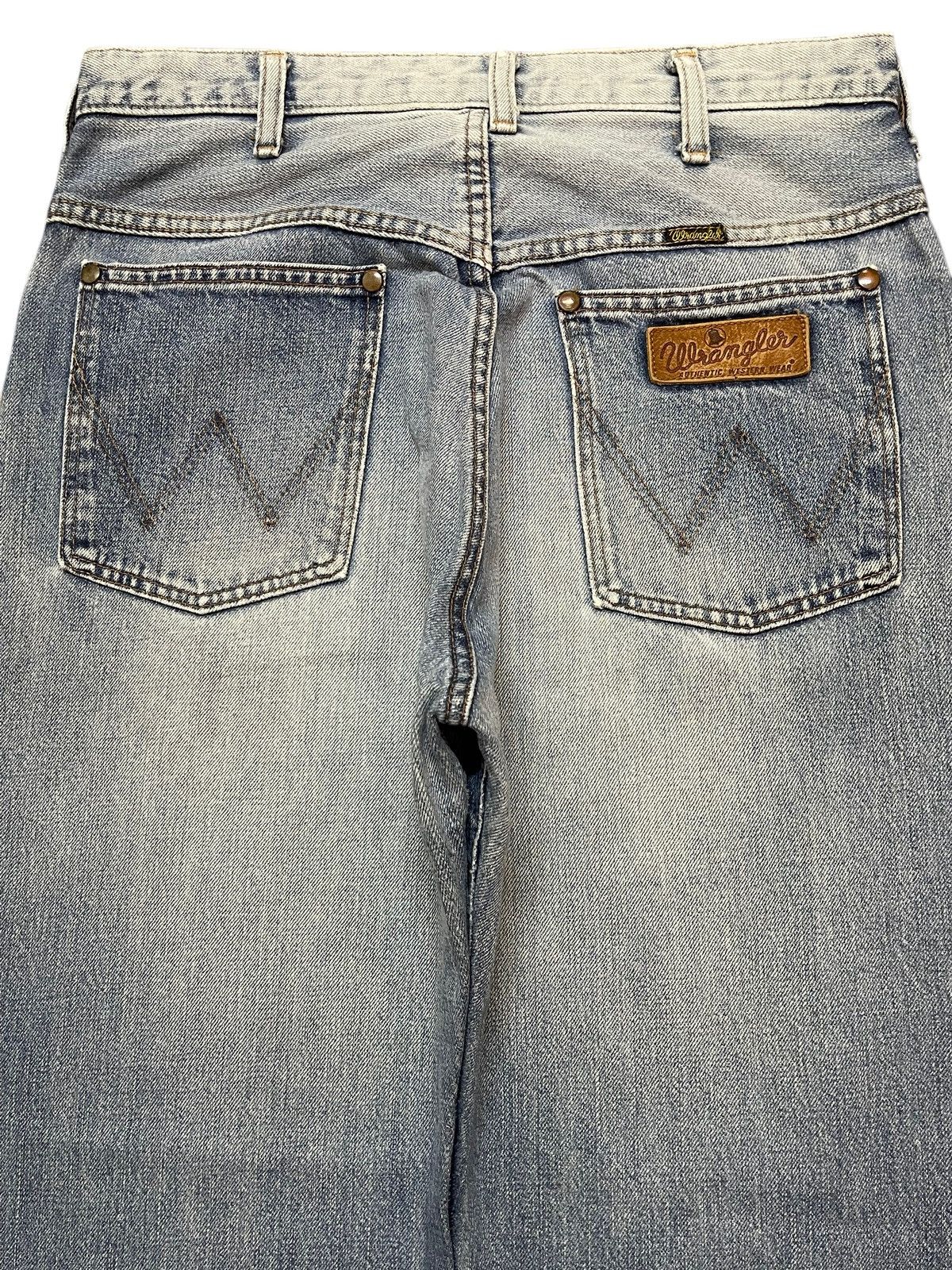 Wrangler Vintage Y2K Wrangler Faded Wash Whiskers Wide Leg Baggy Jean Size US 30 / EU 46 - 5 Thumbnail