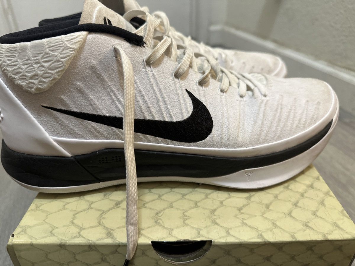 Nike Kobe AD TB PROMO Size US 11.5 / EU 44-45 - 2 Thumbnail