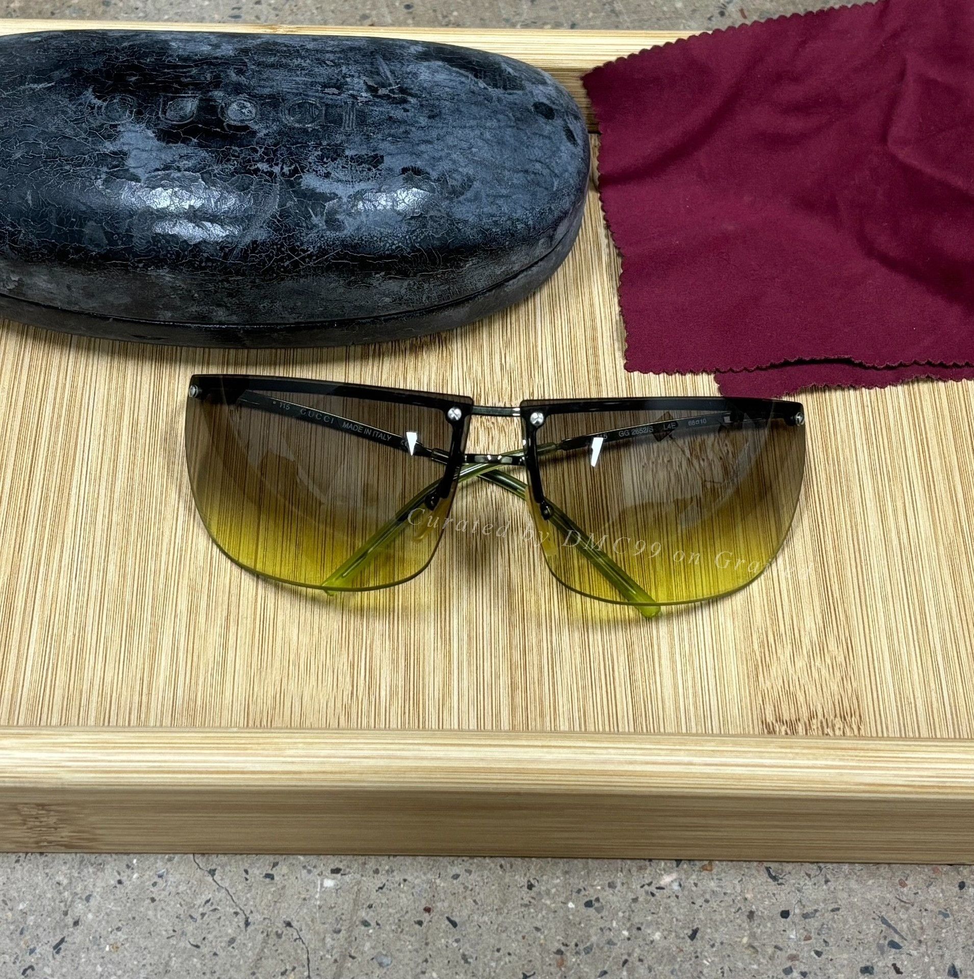 Gucci × Vintage ✨ Y2K Gucci Small Sunglasses Clear Grey GG2452