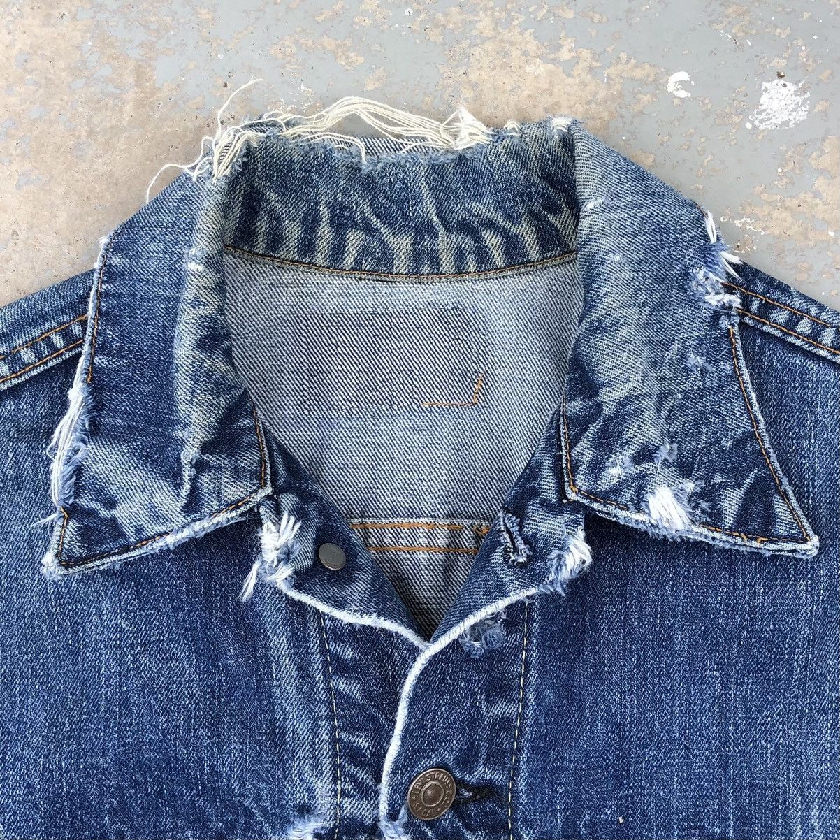 Levi's Vintage 70s Levis 505 BIG E Distressed Trucker Jacket Size US S / EU 44-46 / 1 - 16 Thumbnail