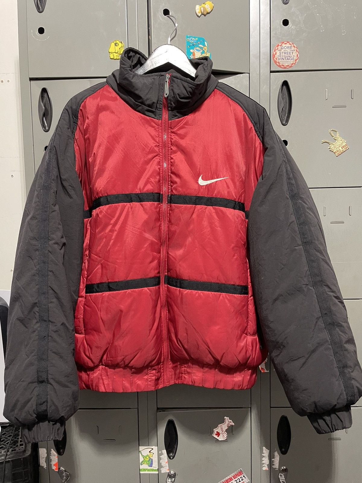 image of Nike Puffy Jacket Winter Red Black Swoosh, Men's (Size XL)