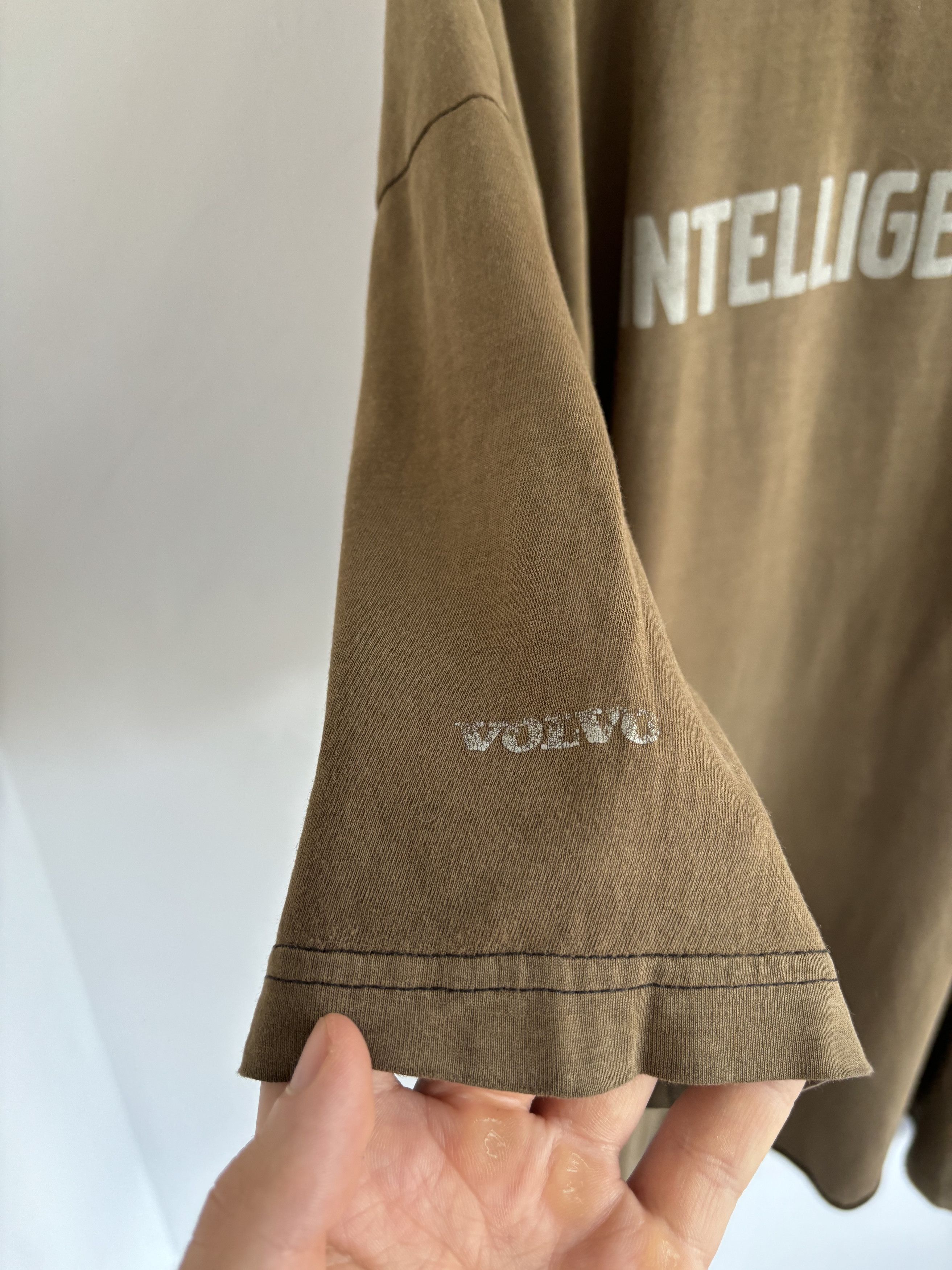 Vintage Vintage Volvo FH16 Truck Faded Oversized Tee Size US XXL / EU 58 / 5 - 8 Thumbnail