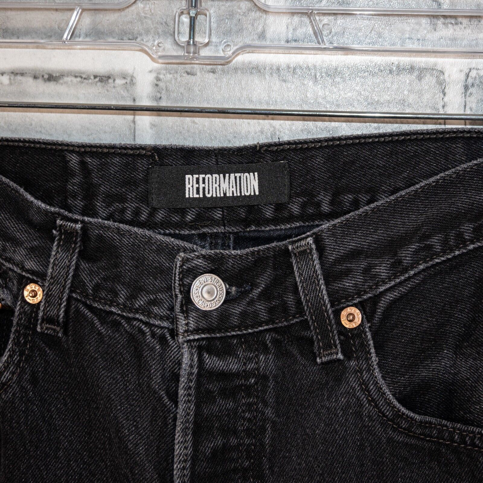 Reformation REFORMATION x Levi's Raw ankle crop high rise Denim Jeans Size 28" / US 6 / IT 42 - 2 Thumbnail
