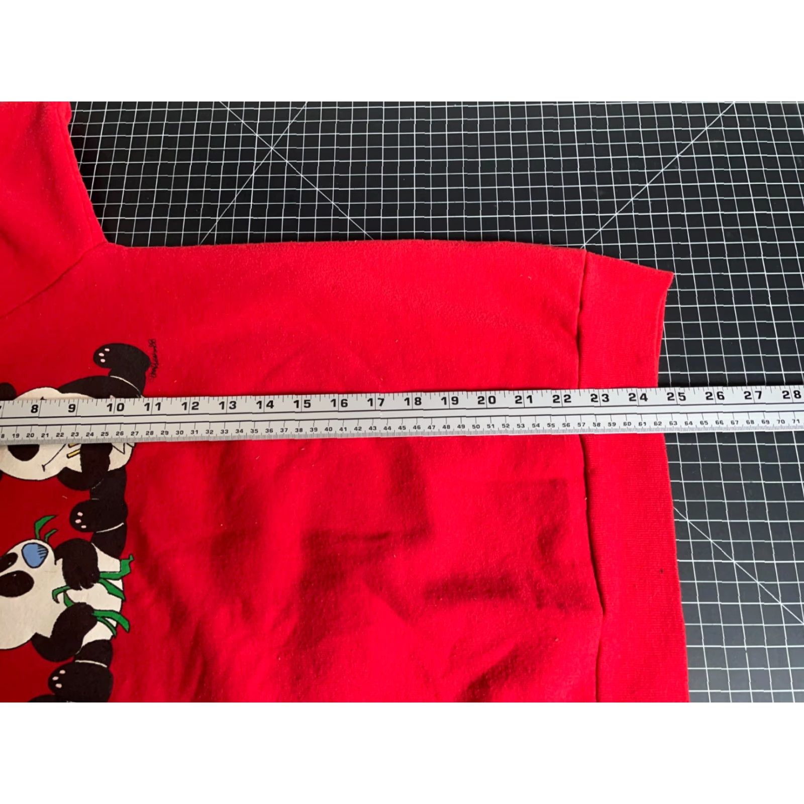 Vintage VINTAGE Screen Stars Sweatshirt Adult S Red Raglan Sleeve 80s Panda Graphic Print Crew Neck Pullover Size US S / EU 44-46 / 1 - 6 Thumbnail