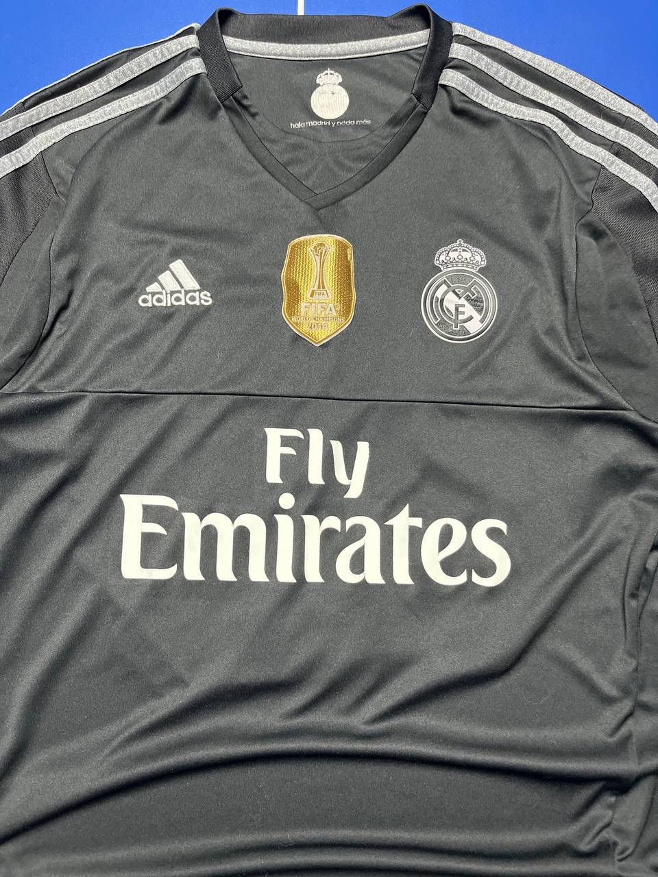 Adidas Real Madrid 2015/16 Goalkeeper Jersey (Casilla #13) Size US L / EU 52-54 / 3 - 4 Thumbnail