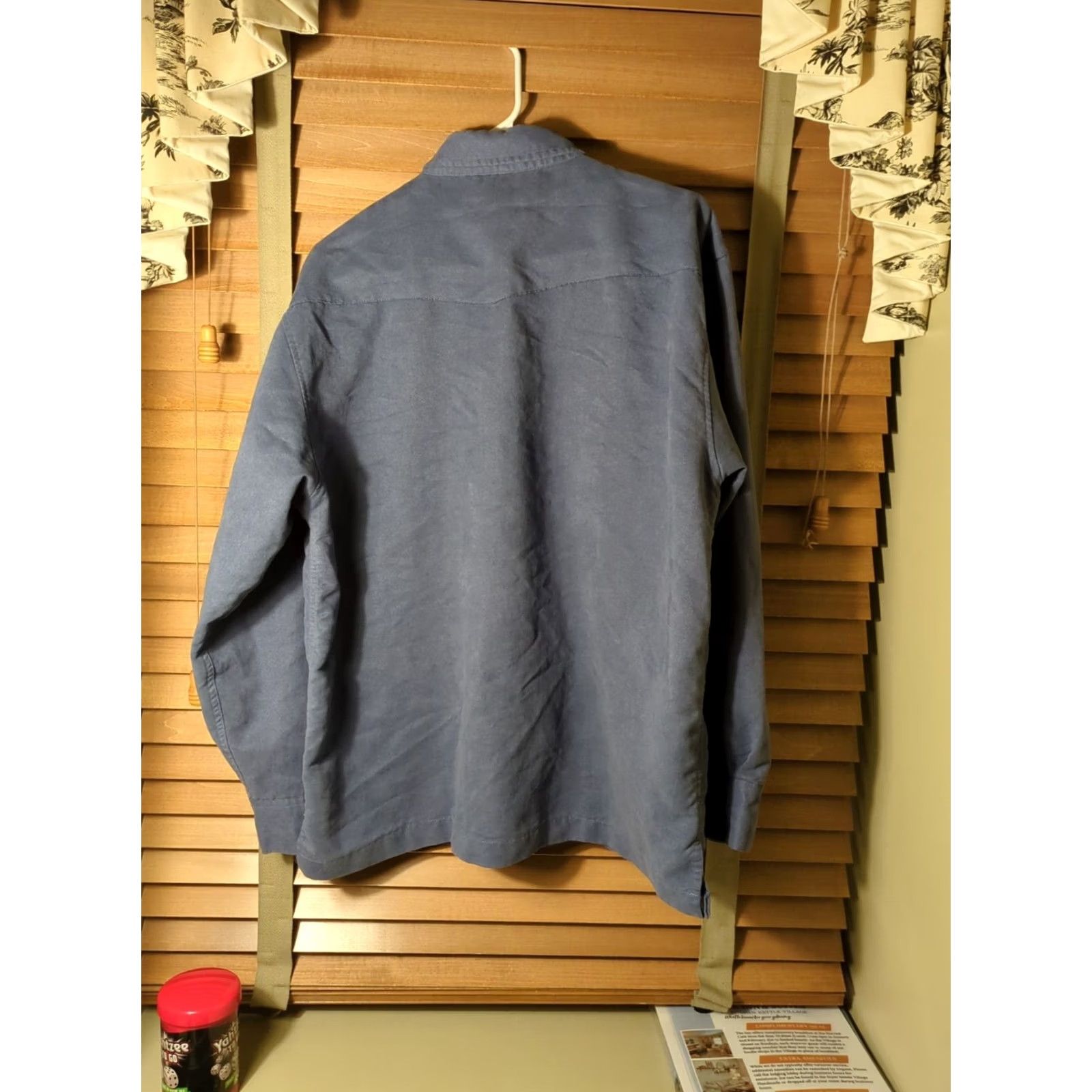 Vintage Bruno Shirt Men Large Long Sleeve Button-Up Blue Sueded Microfiber Polyester Button Front Collar Casual Shirt Size US L / EU 52-54 / 3 - 4 Thumbnail