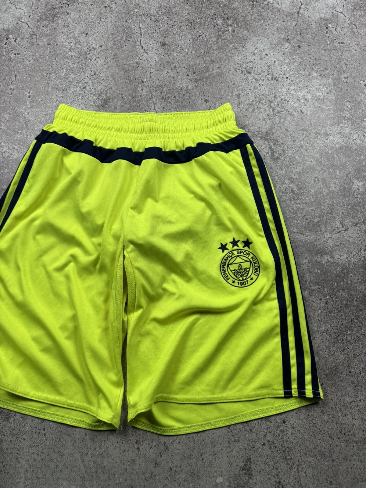 Adidas Vintage Adidas Fenerbahce Y2K Track Soccer Shorts Football Size US 30 / EU 46 - 4 Thumbnail