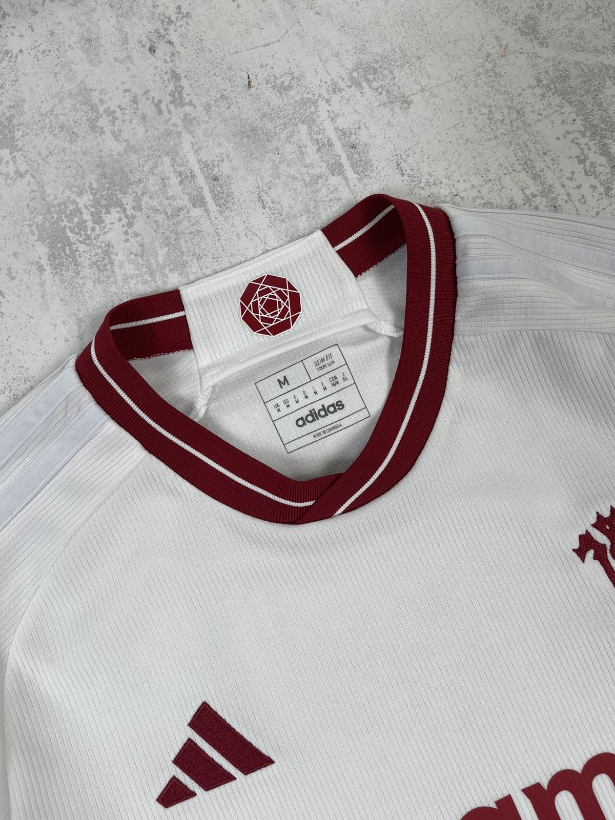 Adidas 23/24 Man United Third Kit - AEROREADYTech Minimalist Design Size US M / EU 48-50 / 2 - 3 Thumbnail