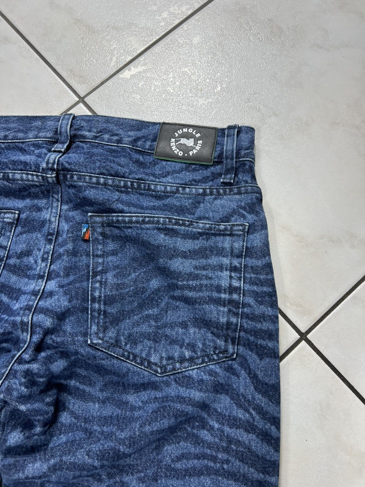 Kenzo Kenzo x H&M tiger animal full print jeans pants patterned Size US 29 - 13 Thumbnail