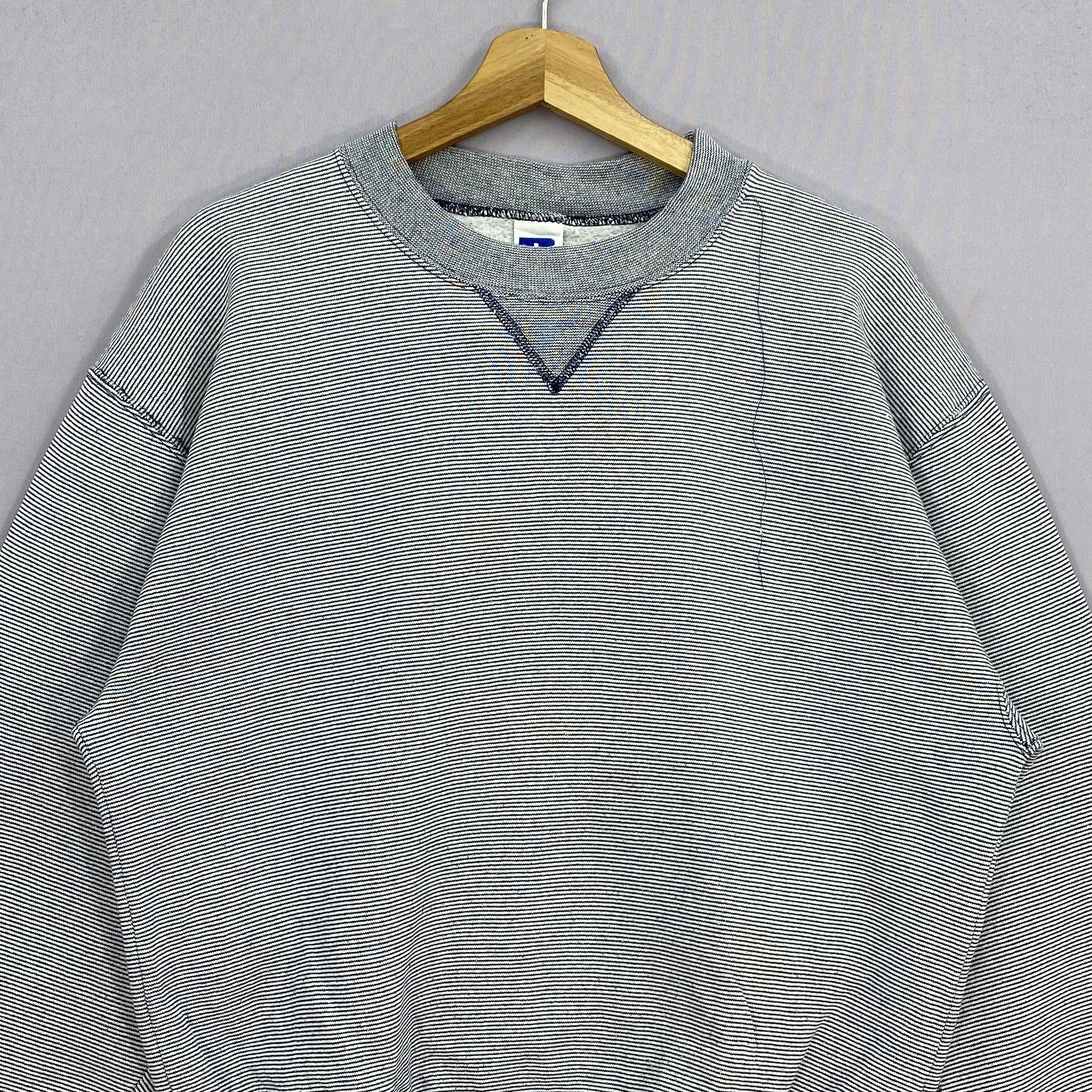 Russell Athletic Vintage 90s Russell Athletic USA V-Stitch Pullover Sweater Size US M / EU 48-50 / 2 - 2 Thumbnail