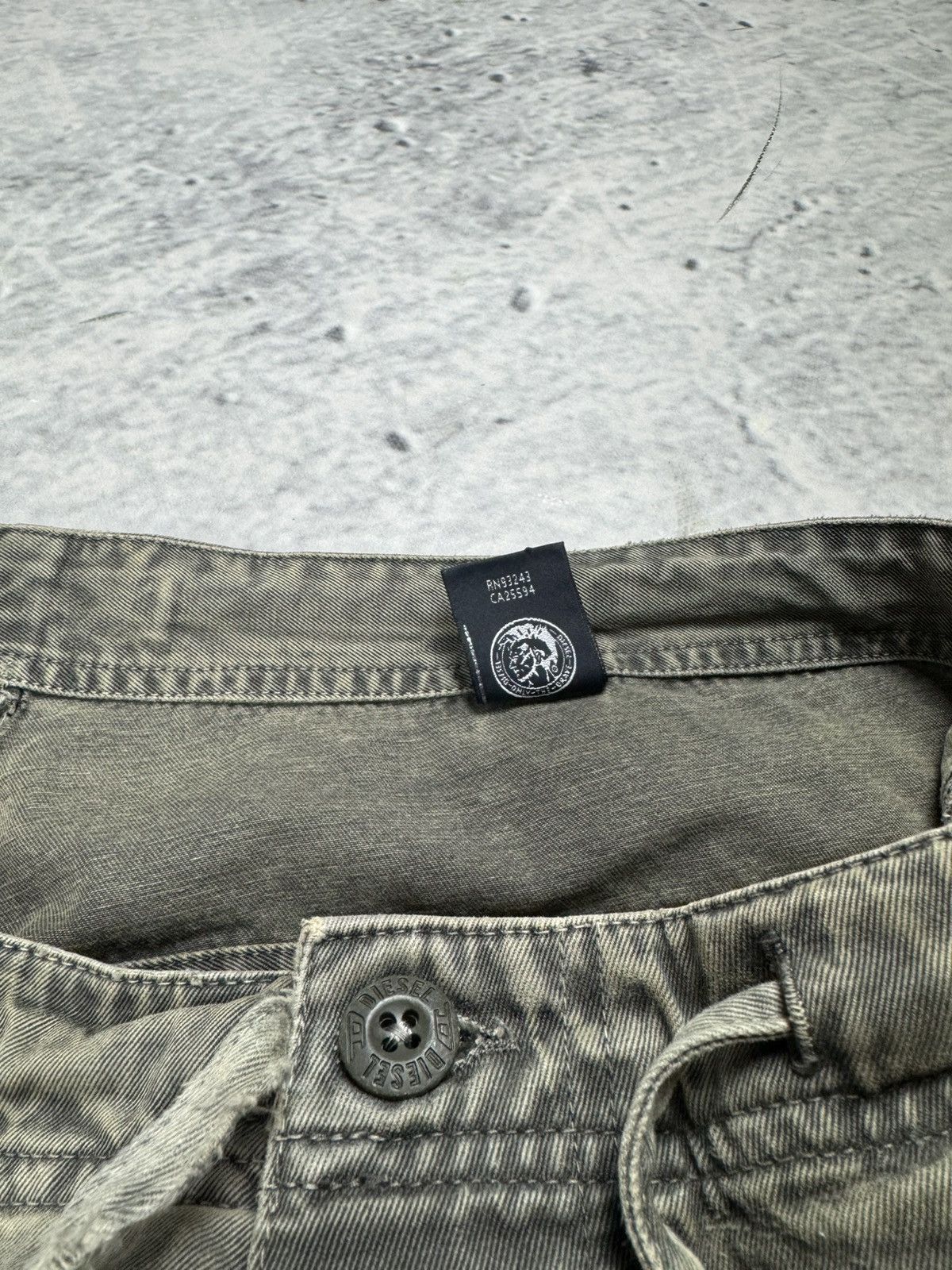 Diesel × Vintage ‼️Diesel 00s Avant-Garde denim pants cargo jeans Size US 35 - 13 Thumbnail