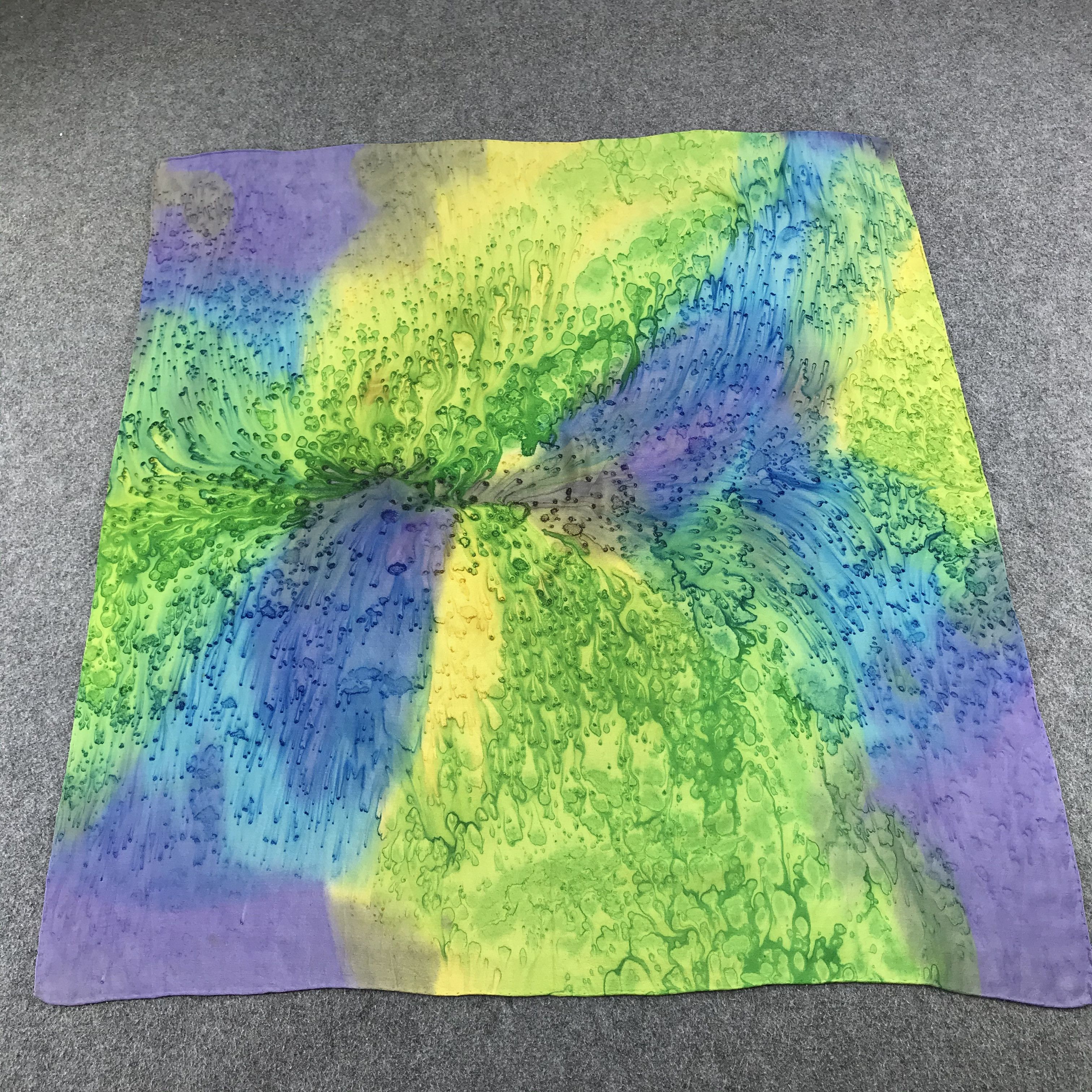 Japanese Brand Abstract Pattern Vintage Silk Scarf M53 Size ONE SIZE - 2 Thumbnail