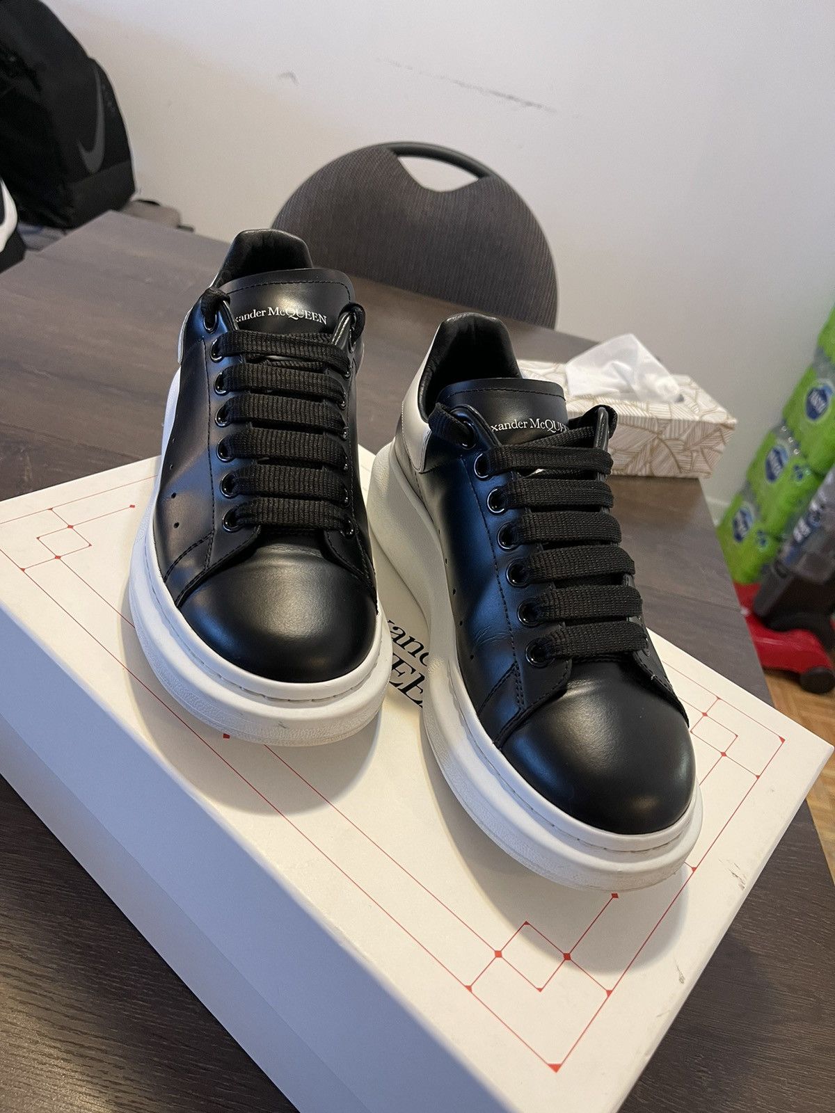 Alexander McQueen Oversized Alexander Maqueen sneaker Size US 7.5 / EU 40-41 - 3 Thumbnail