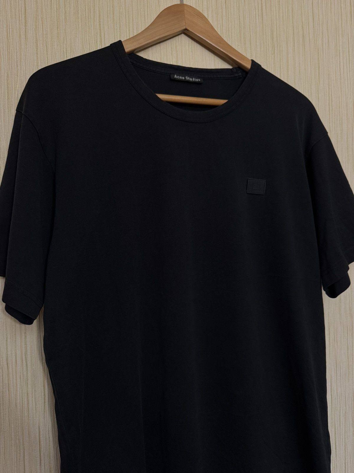 Acne Studios｜ (CL0309 900) Acne Studios T-Shirt CL0309 900 132505546 | eBay