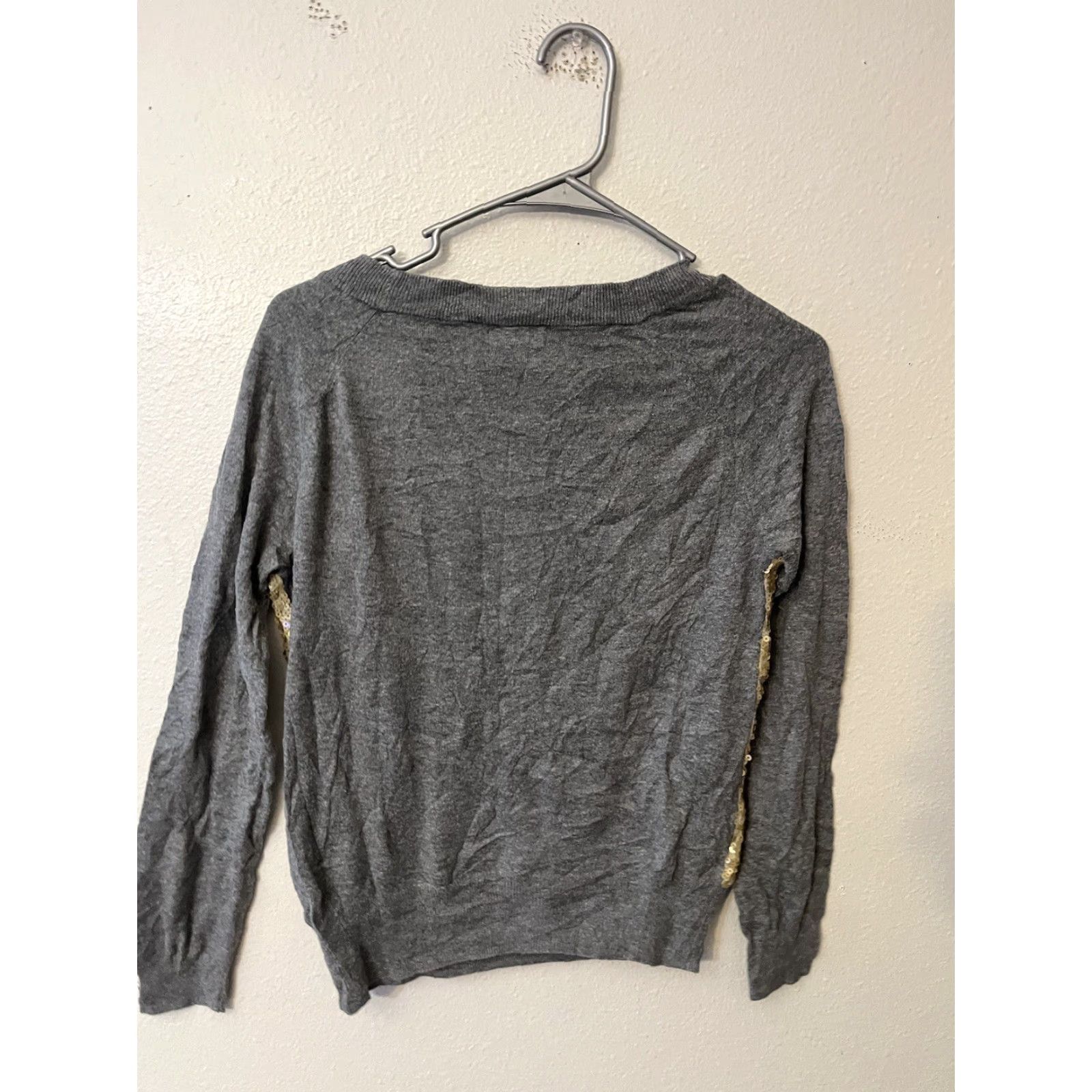 JCPenney VINTAGE a.n.a. JCPenney Gold Sequin Gray Long Sleeve Sweater Women’s Sz. Small Pullover Sequin Womens Small Gold 90s Style Size S / US 4 / IT 40 - 4 Thumbnail