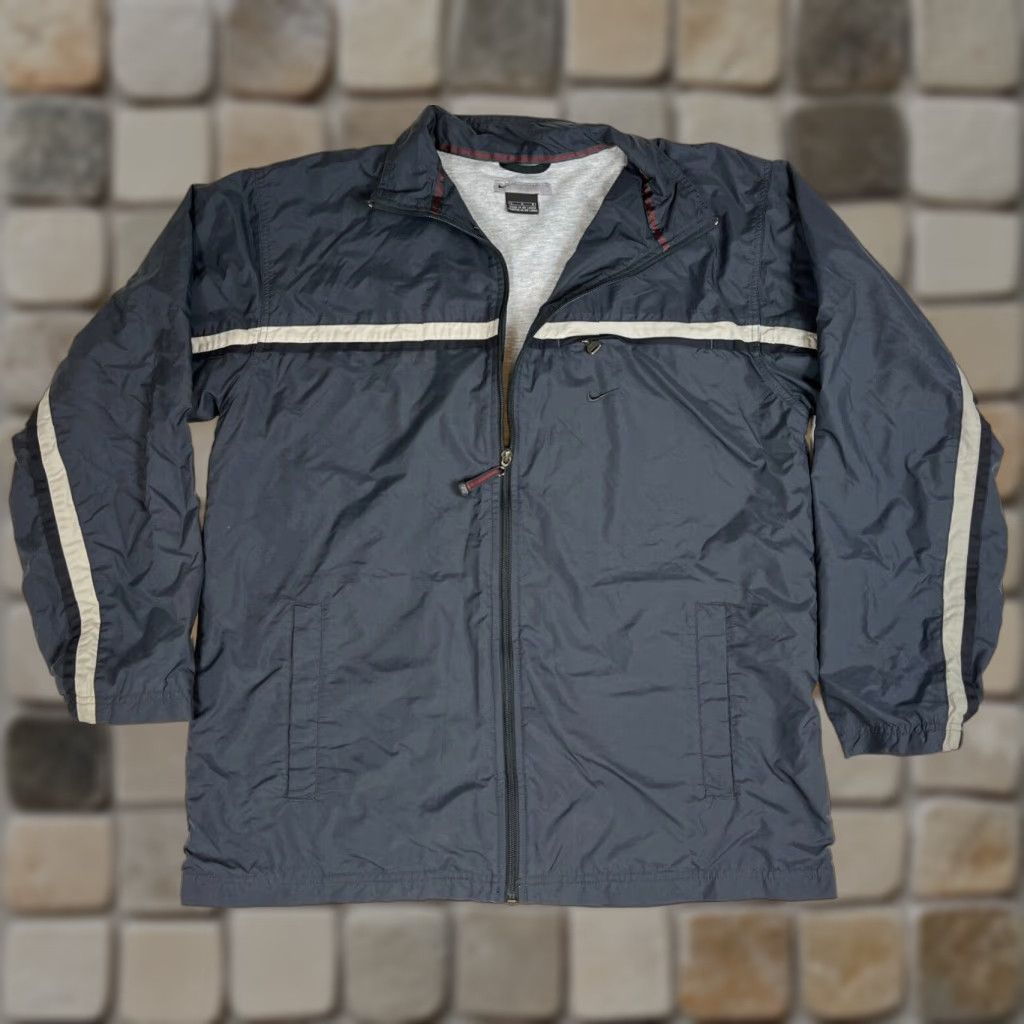 Nike VINTAGE Nike Men’s Jacket Windbreaker Full Zip Lined Pockets Size L Gray/ Silver Tag 90s Mens Size US L / EU 52-54 / 3 - 1 Thumbnail
