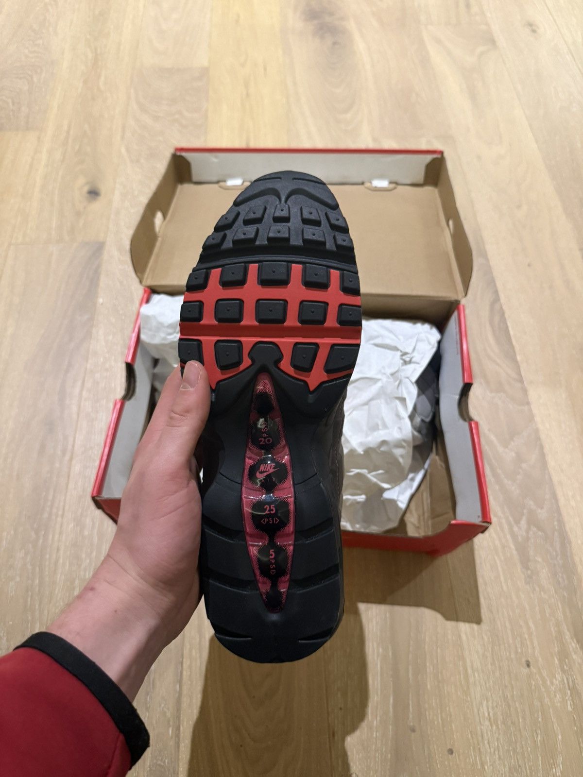Nike Nike Air Max 95 Solar Red Size US 9 / EU 42 - 5 Thumbnail