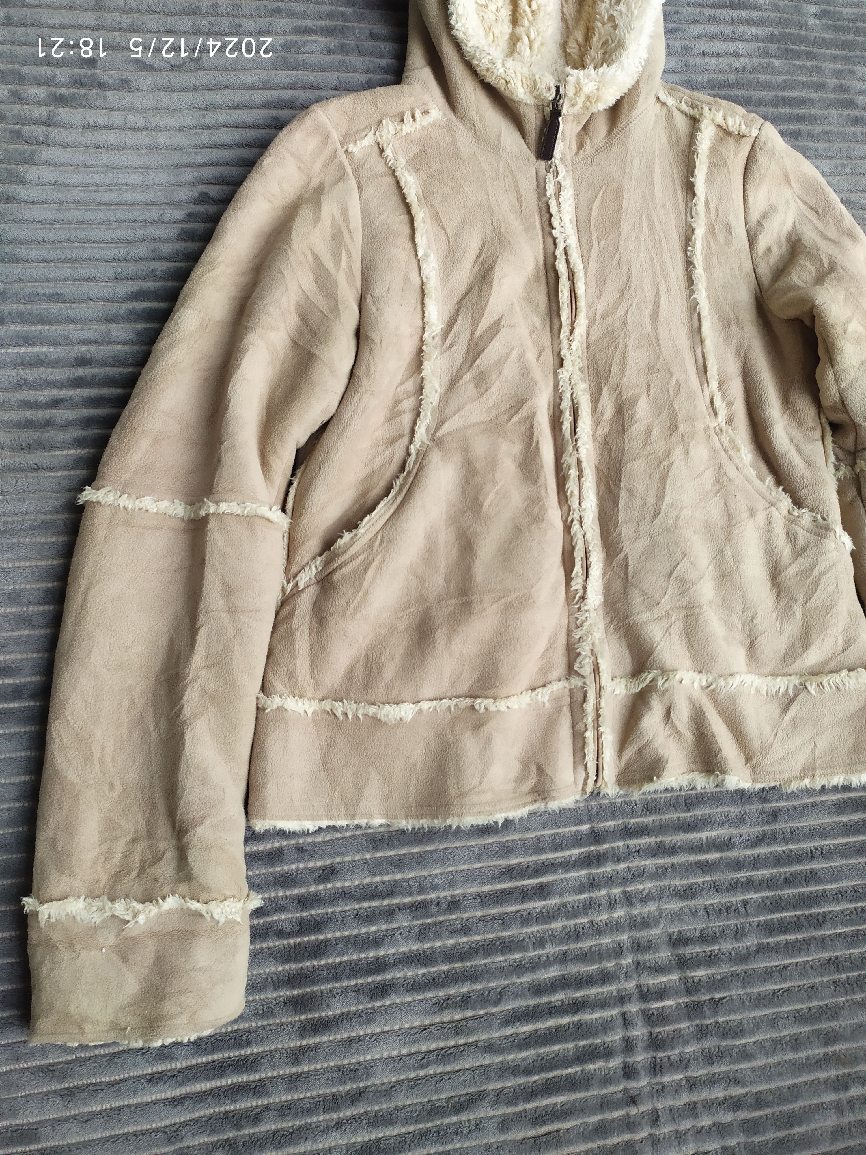 Uniqlo Japanese Uniqlo B3 Hoodie Fleece Jacket Style Size M / US 6-8 / IT 42-44 - 4 Thumbnail