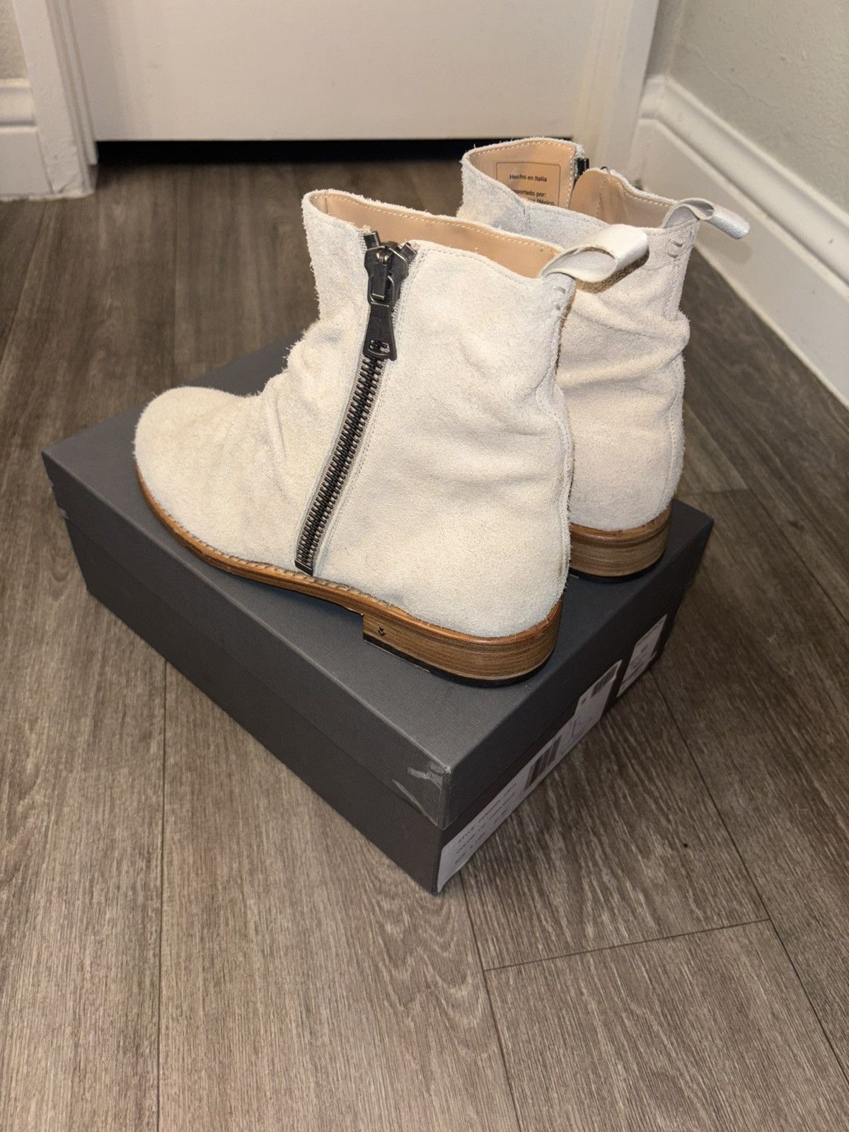 John Varvatos New - John Varvatos - Brushed Suede - Size 9 - Made in Italy Size US 9 / EU 42 - 10 Thumbnail