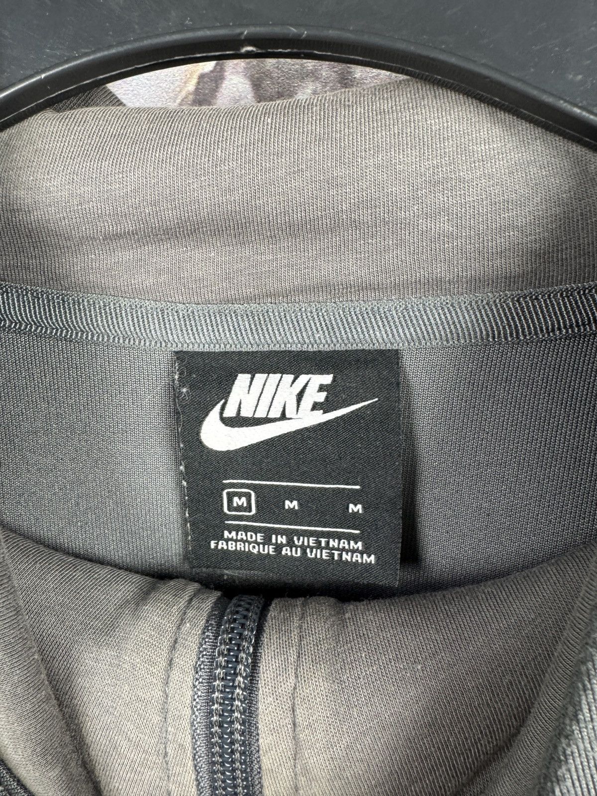 Nike Nike Repeat Swoosh Full Zip Hoodie Grey Black Track Jacket Size US M / EU 48-50 / 2 - 9 Thumbnail