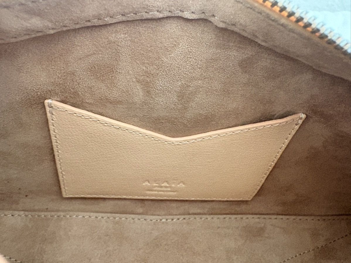 Alaia LE TECKEL MEDIUM BAG IN GOATSKIN - NUDE Size ONE SIZE - 7 Thumbnail